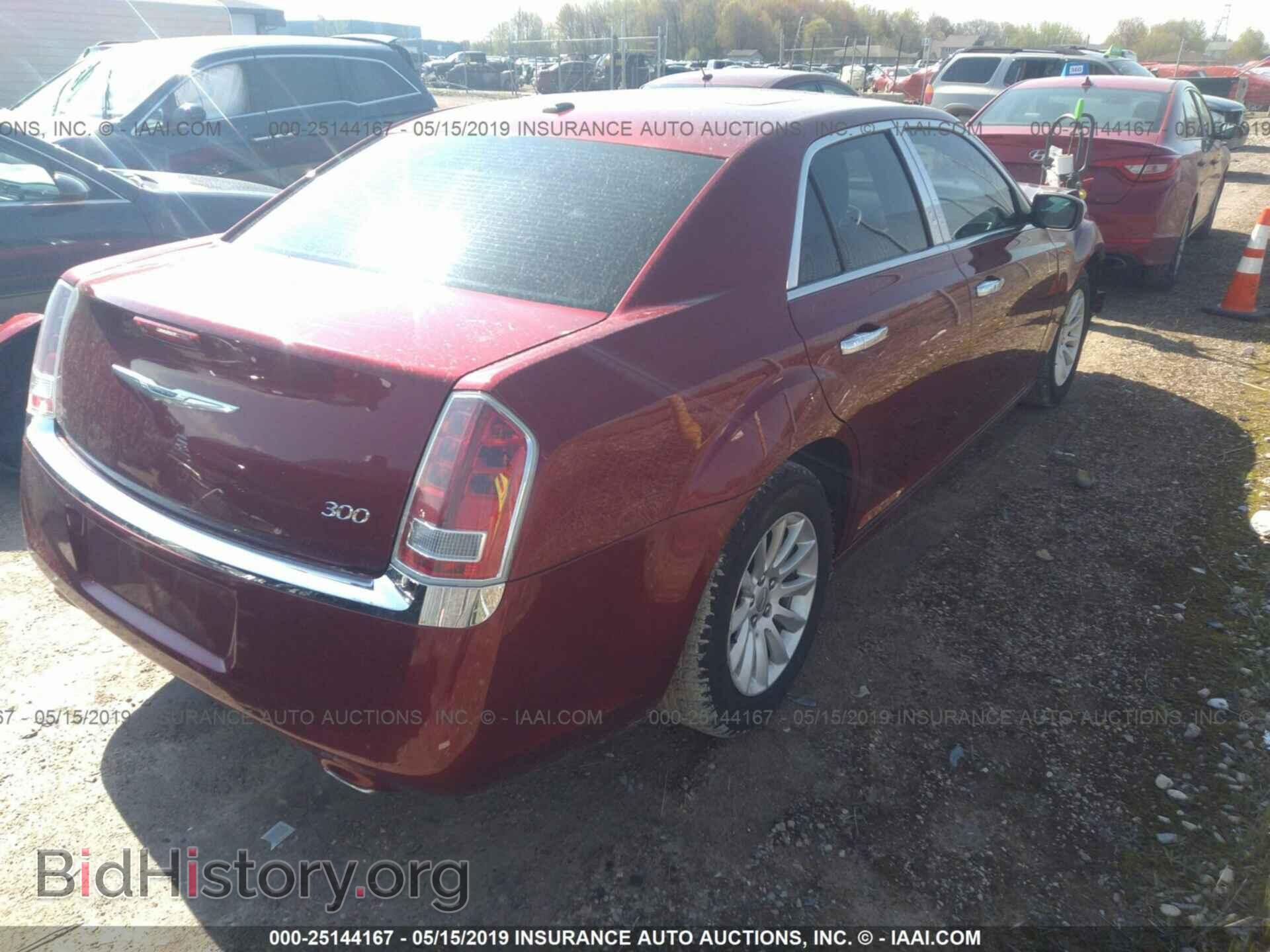 2013 CHRYSLER 300 - VIN: 2C3CCAAG9DH722966 - Фото 4