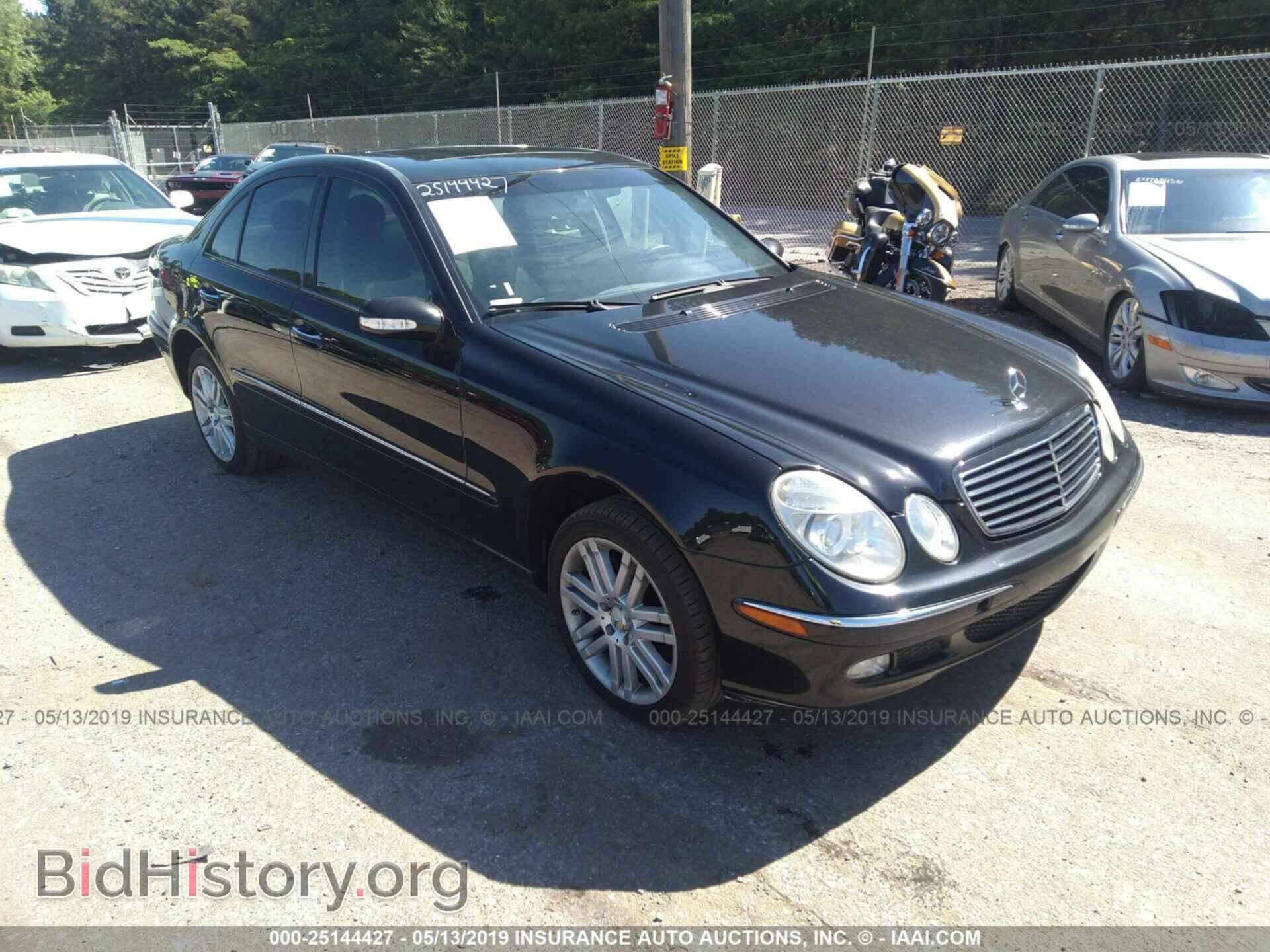 Photo WDBUF70JX4A455227 - MERCEDES-BENZ E 2004