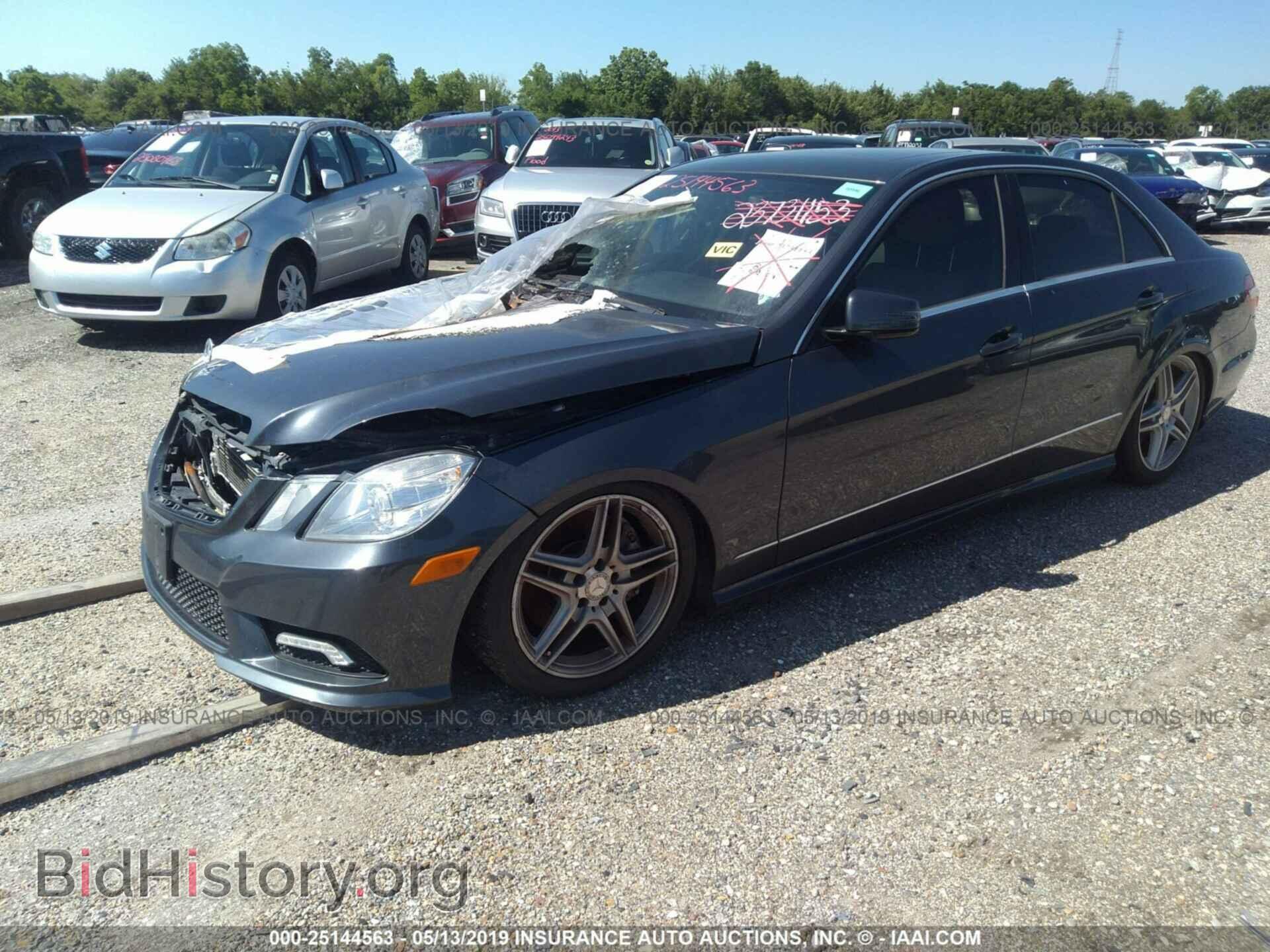 2011 MERCEDES-BENZ E - VIN: WDDHF7CB5BA420363 - Фото 2