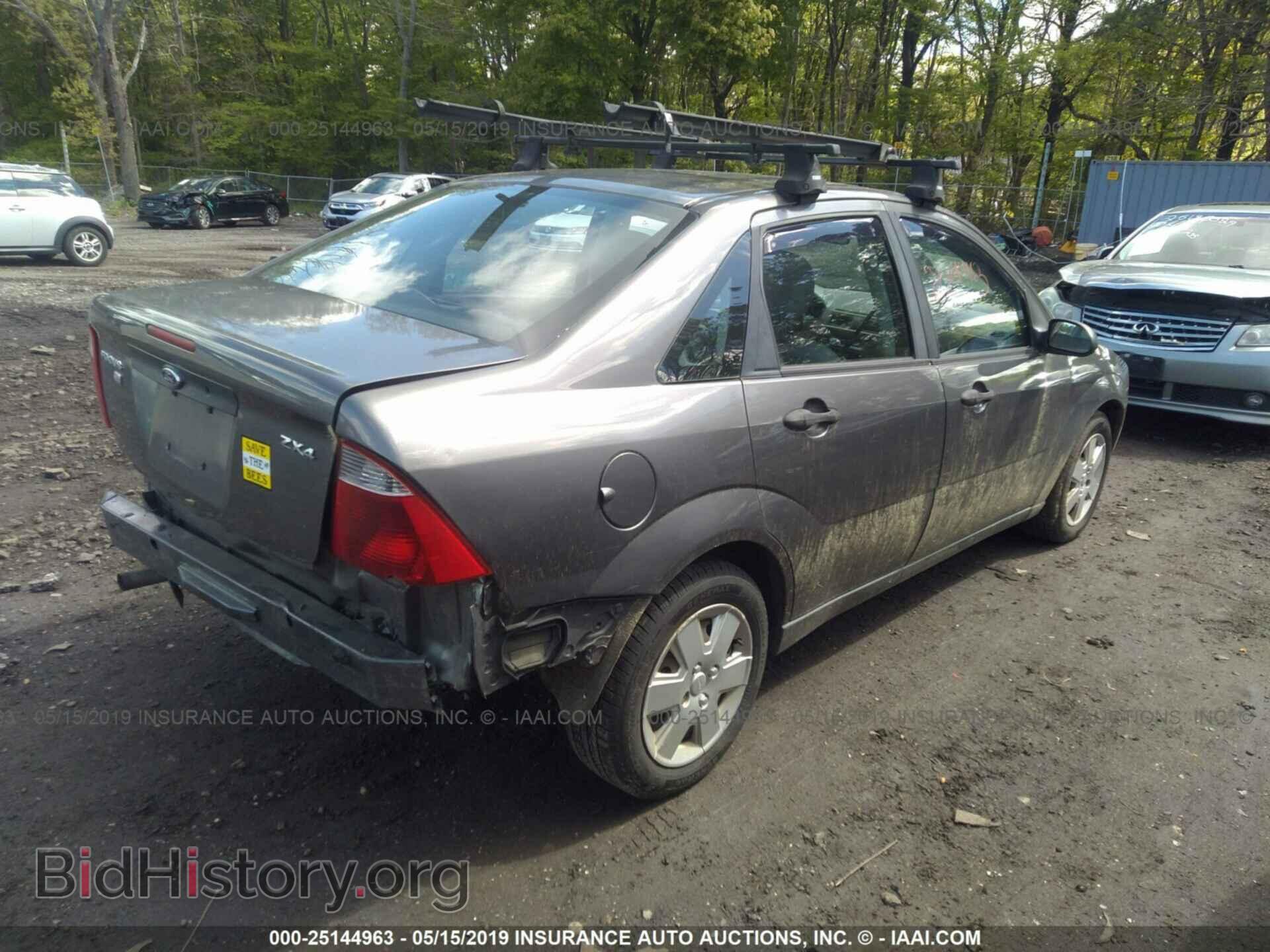 2006 FORD FOCUS - VIN: 1FAFP34N06W117151 - Photo 4