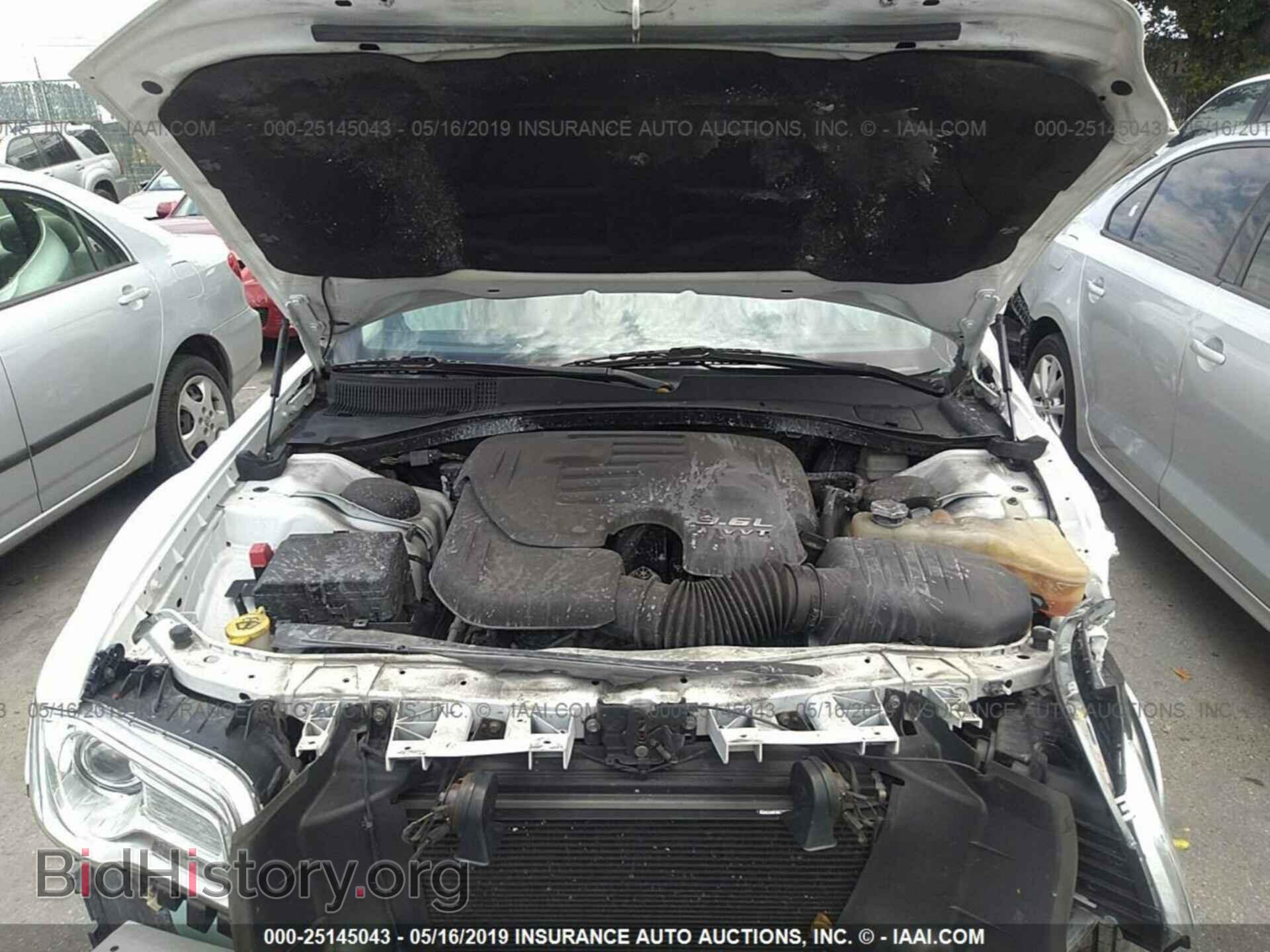2015 CHRYSLER 300 - VIN: 2C3CCAAG5FH810433 - Фото 10