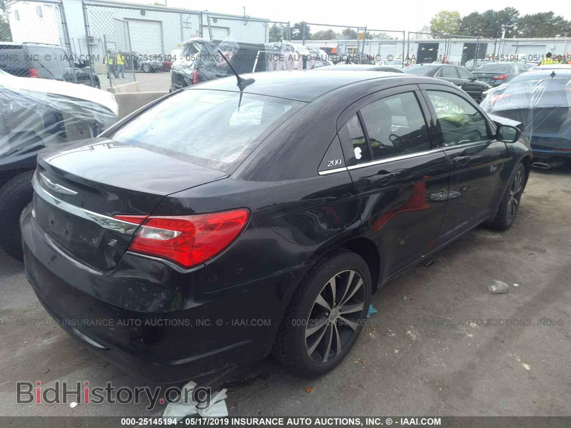 2011 CHRYSLER 200 - VIN: 1C3BC8FG7BN615447 - Фото 4