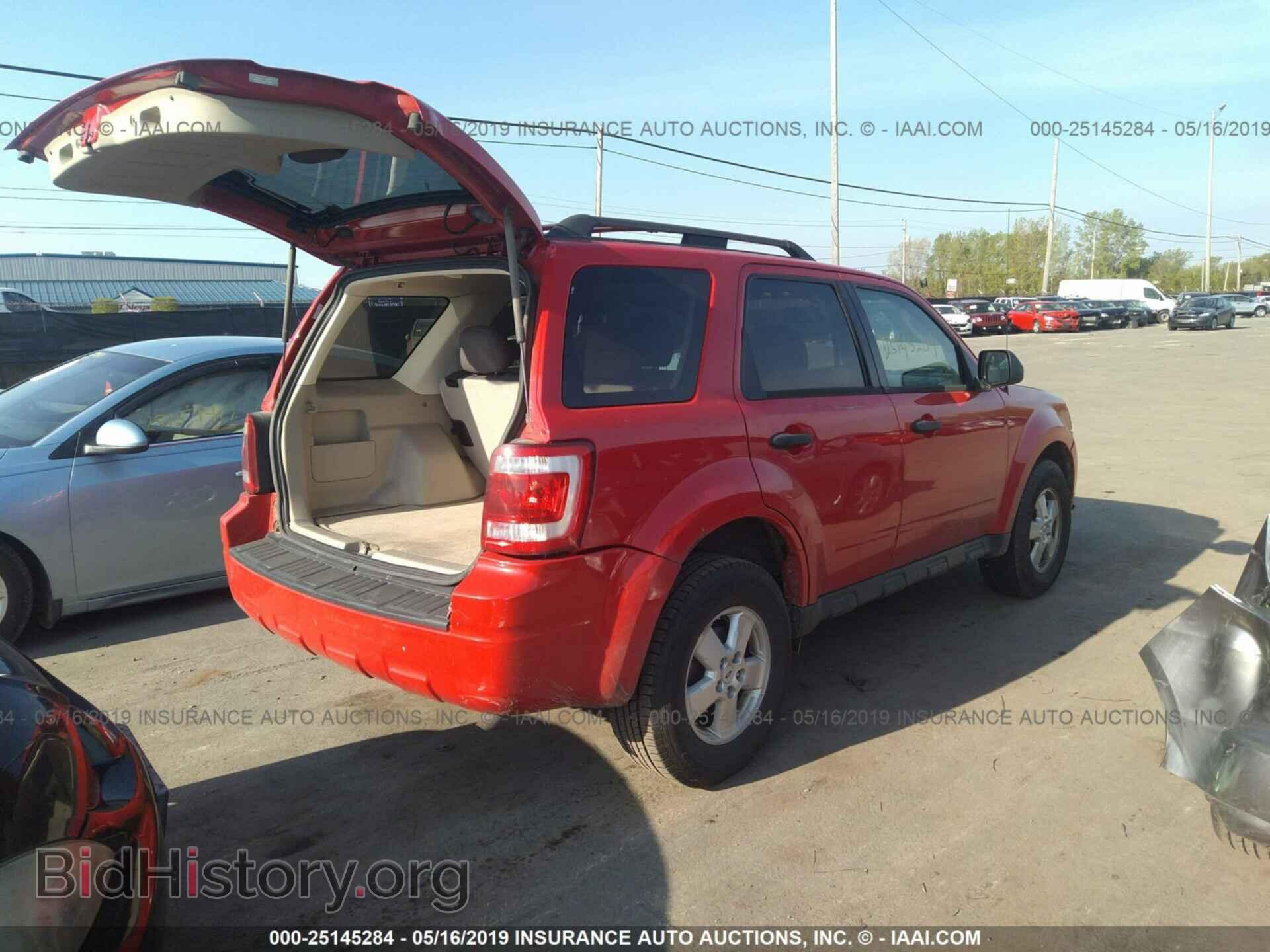 2009 FORD ESCAPE - VIN: 1FMCU03749KA03197 - Фото 4
