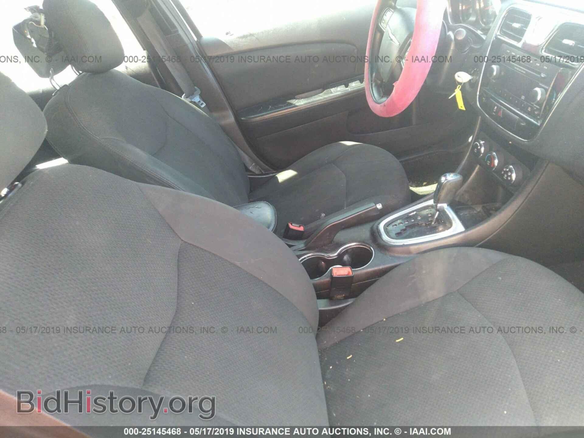 2012 CHRYSLER 200 - VIN: 1C3CCBAB0CN104127 - Фото 5