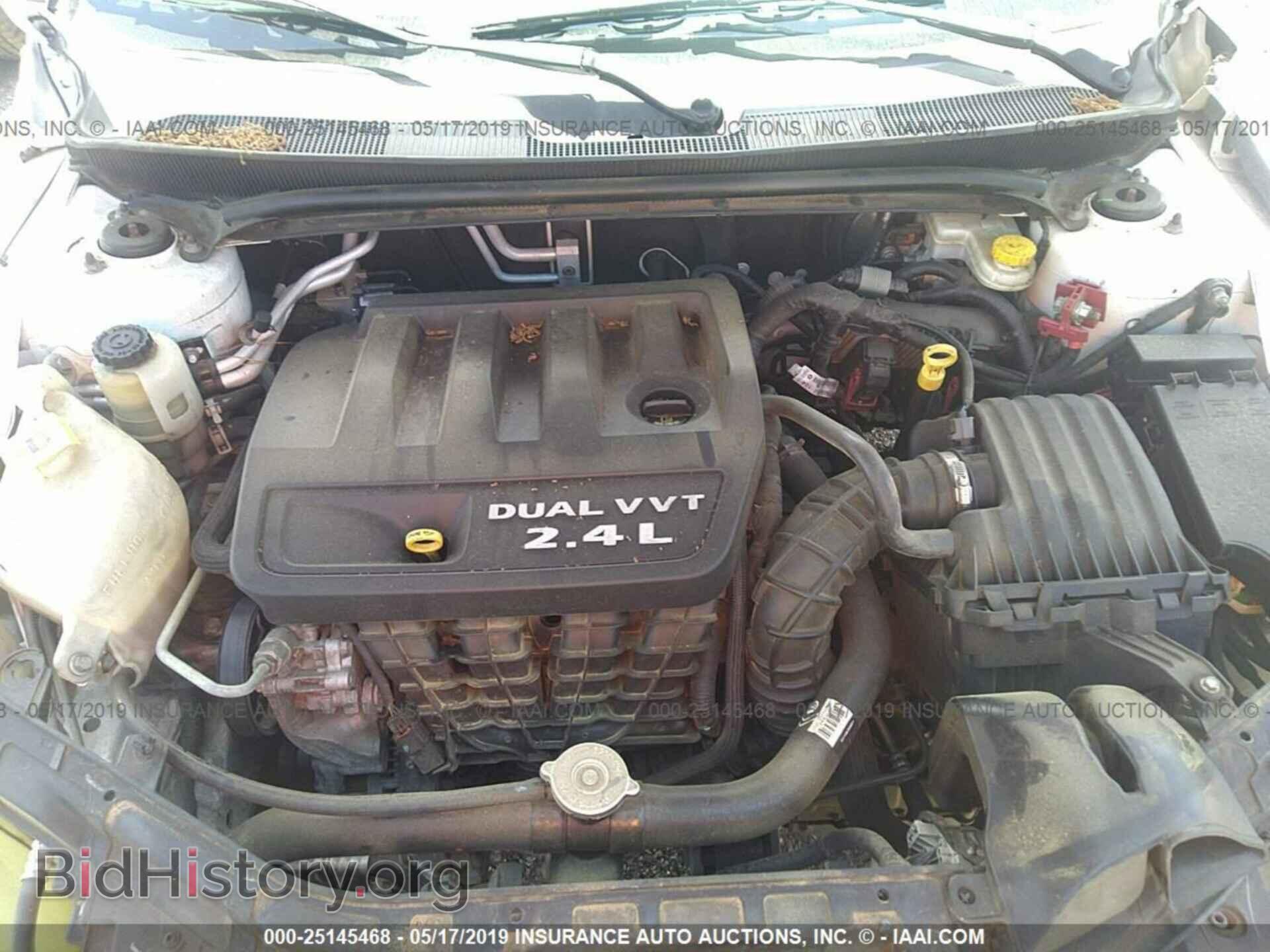 2012 CHRYSLER 200 - VIN: 1C3CCBAB0CN104127 - Фото 10