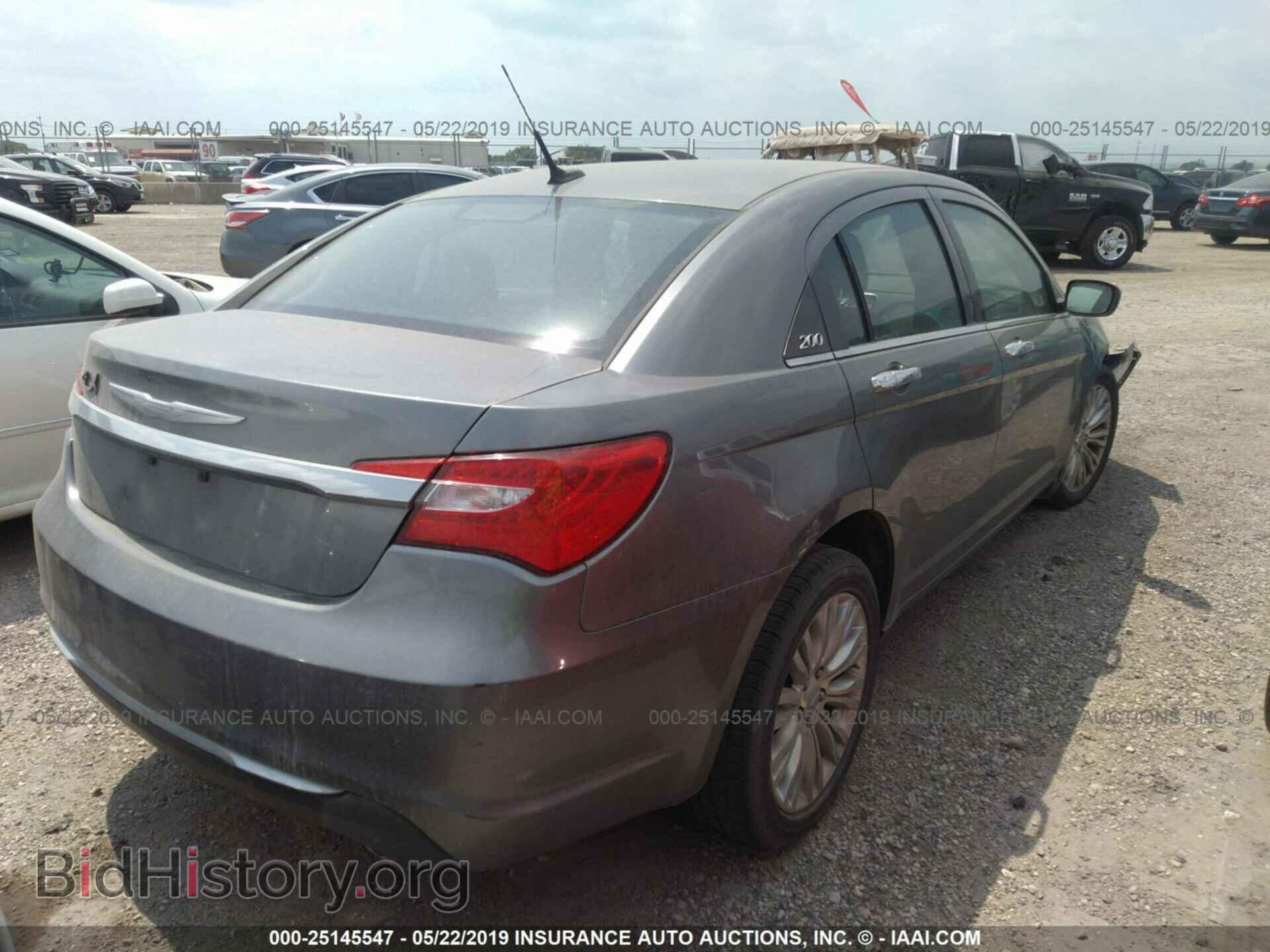 2011 CHRYSLER 200 - VIN: 1C3BC2FG4BN577849 - Фото 4