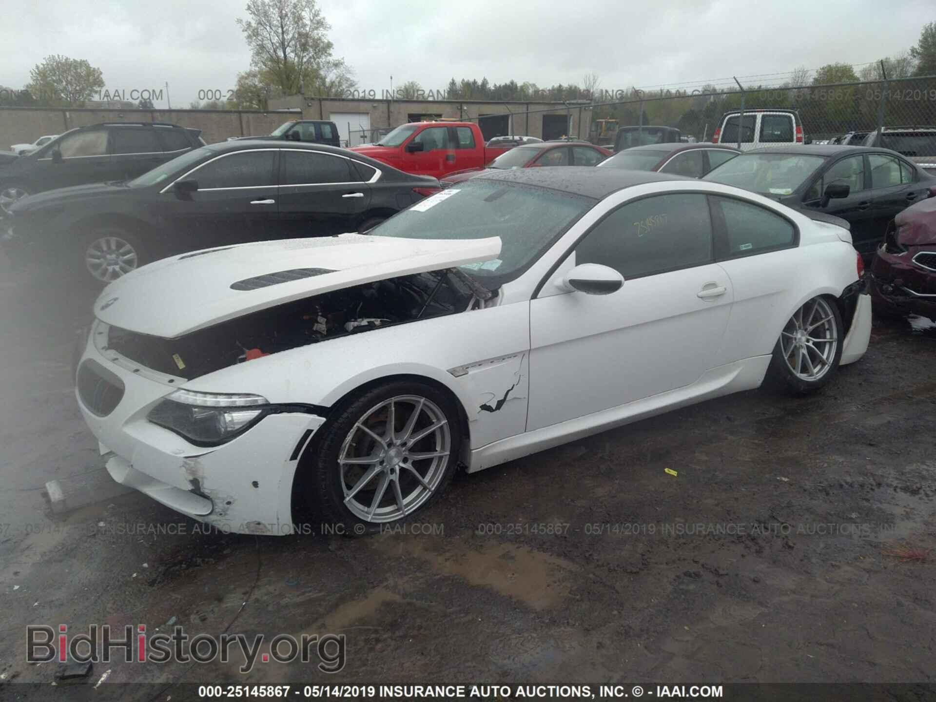 2008 BMW M6 - VIN: WBSEH93568CY24677 - Фото 2
