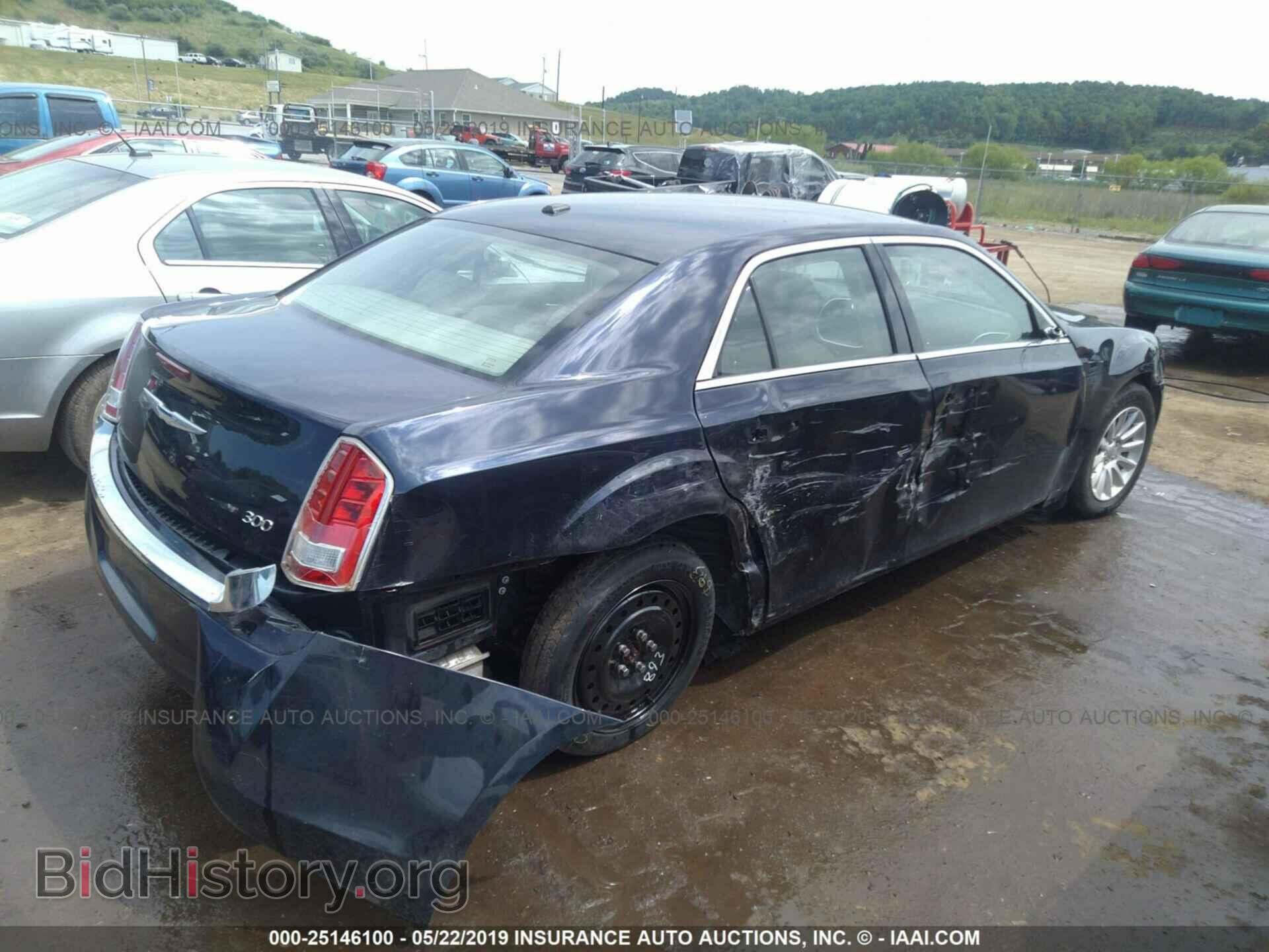 2012 CHRYSLER 300 - VIN: 2C3CCAAG9CH273755 - Фото 4