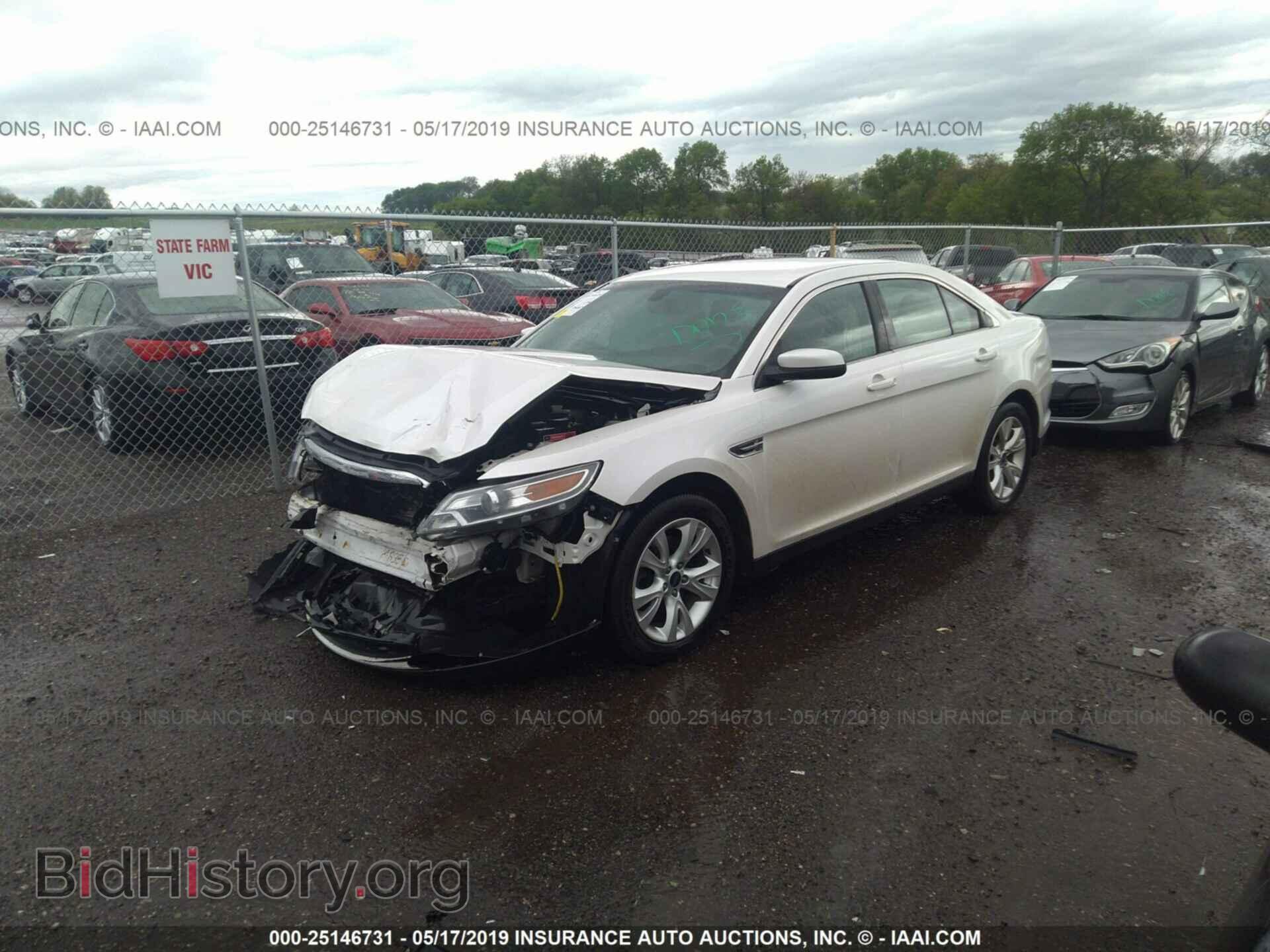 2012 FORD TAURUS - VIN: 1FAHP2EW4CG111031 - Фото 2