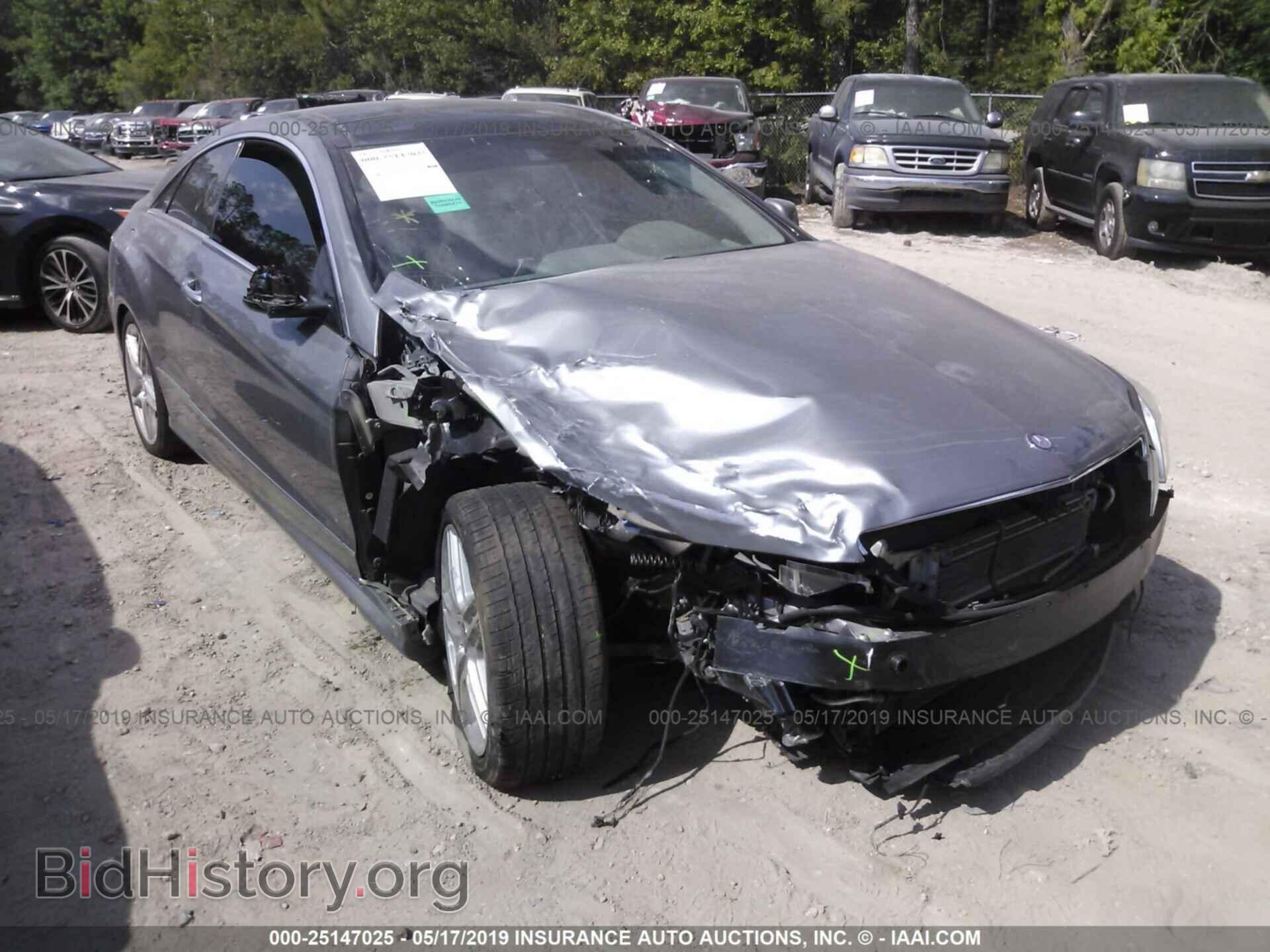 Photo WDDKJ7CB8BF065048 - MERCEDES-BENZ E 2011