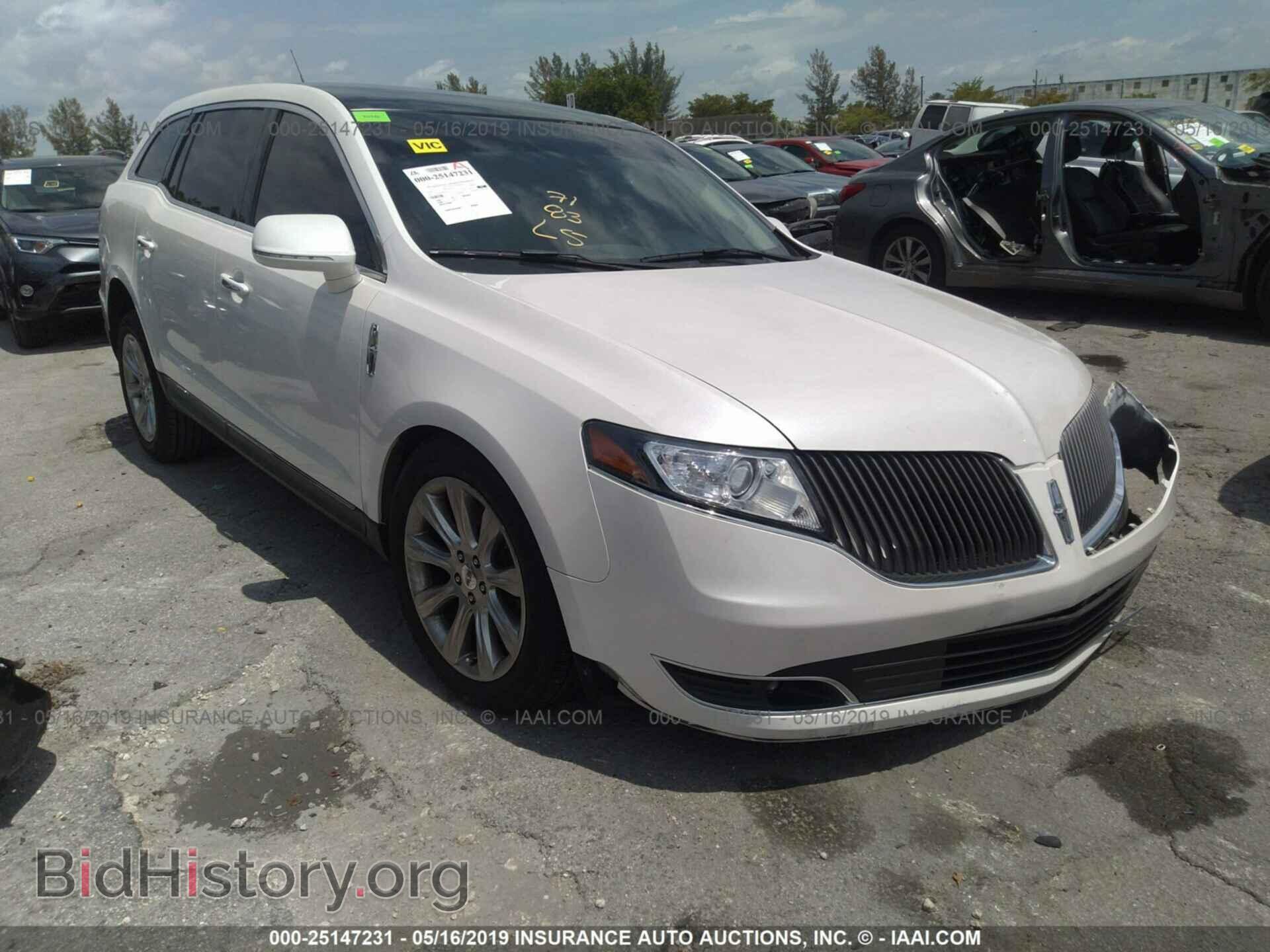 Фотография 2LMHJ5FK9EBL58371 - LINCOLN MKT 2014