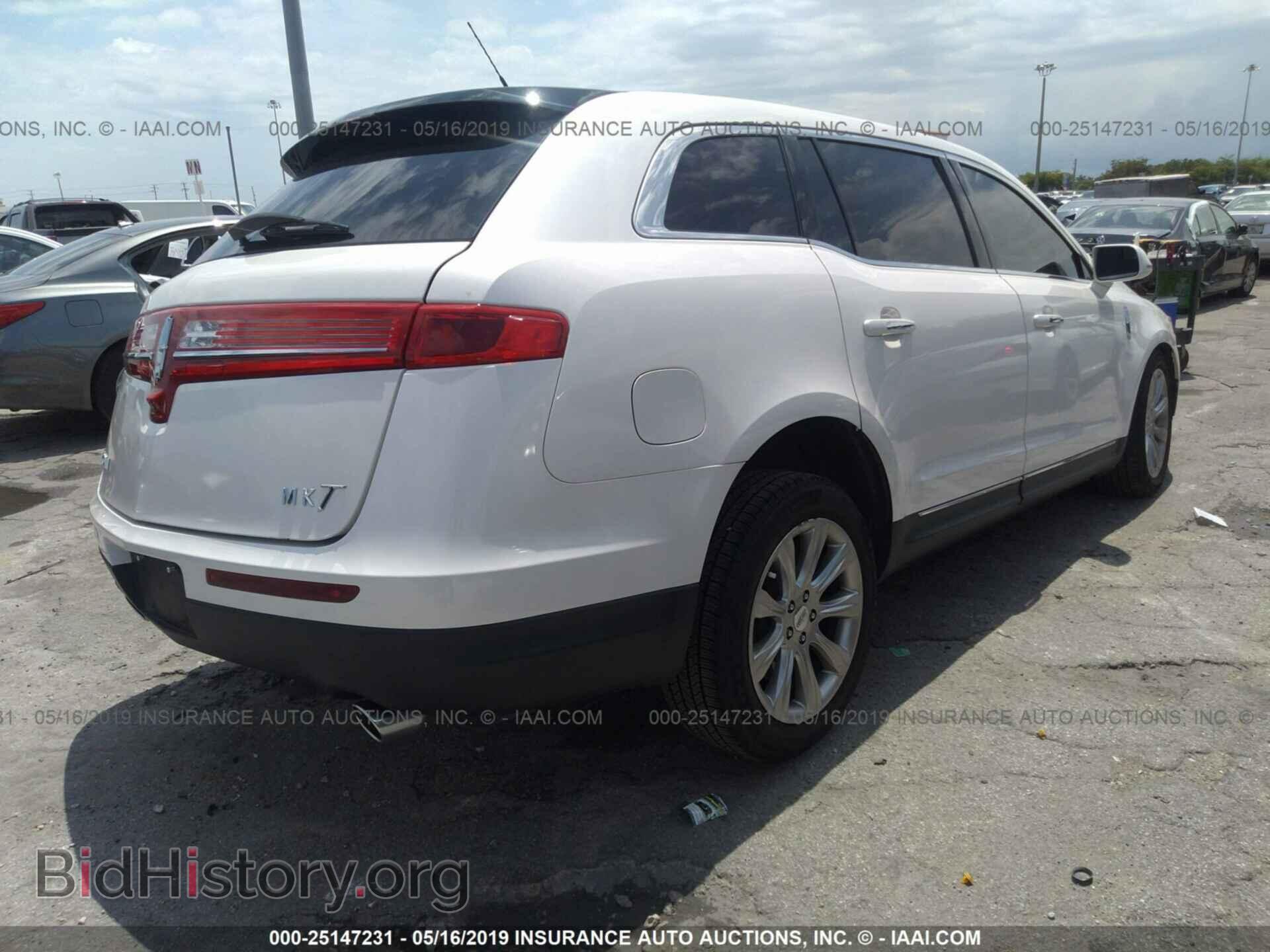 2014 LINCOLN MKT - VIN: 2LMHJ5FK9EBL58371 - Фото 4