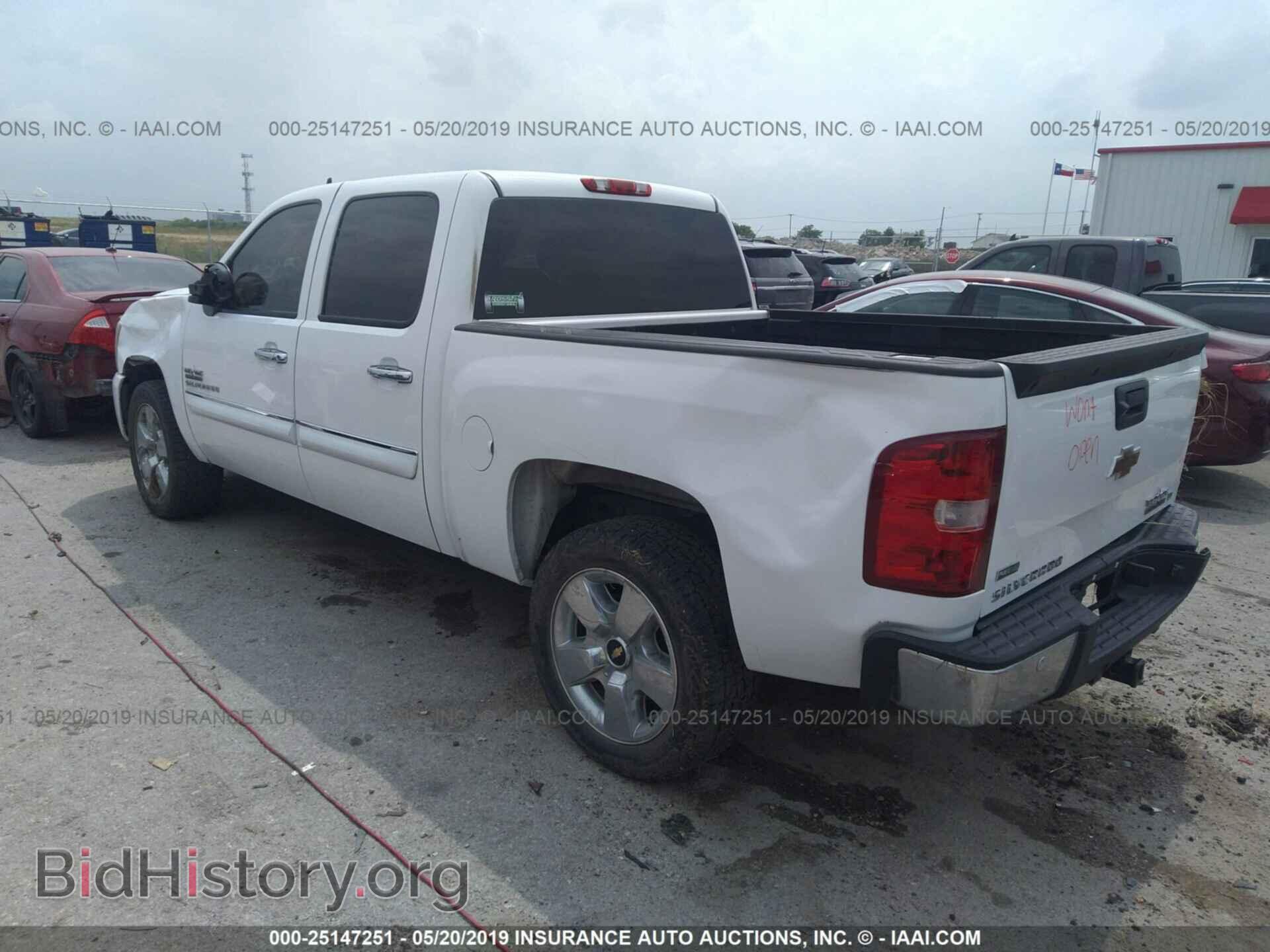 2011 CHEVROLET SILVERADO - VIN: 3GCPCSE03BG376233 - Фото 3