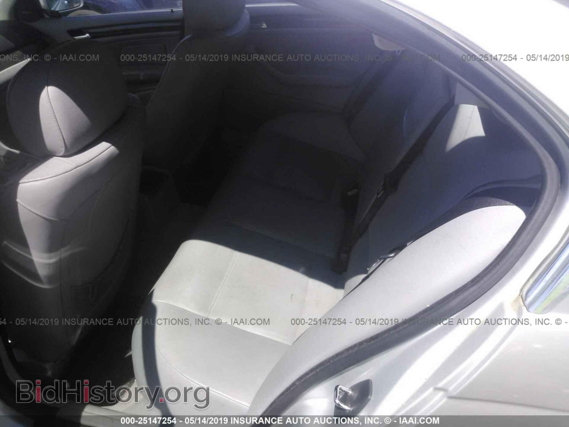 2003 BMW 330 - VIN: WBAEW53443PG22662 - Фото 8