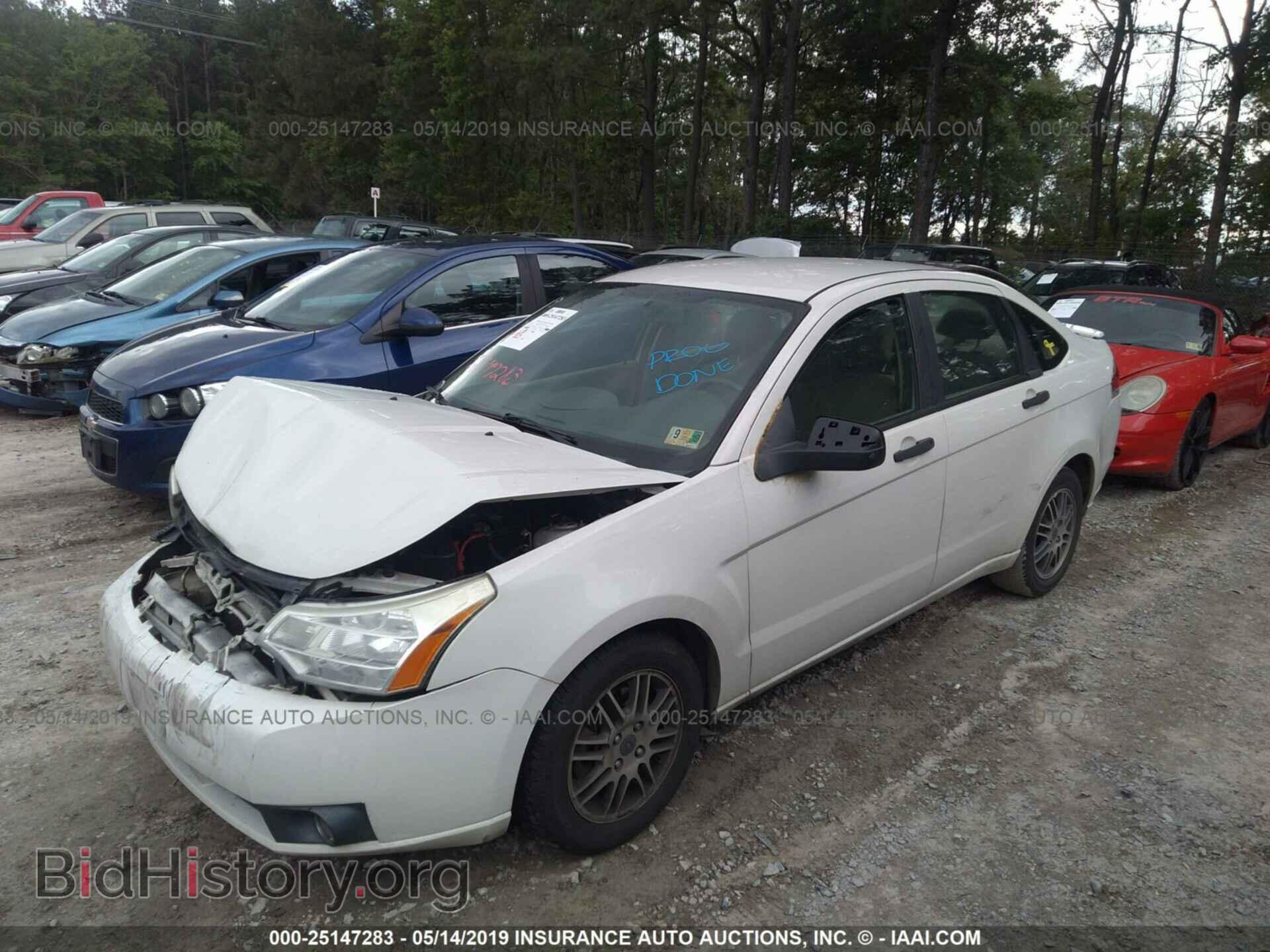 2011 FORD FOCUS - VIN: 1FAHP3FN4BW160505 - Фото 2
