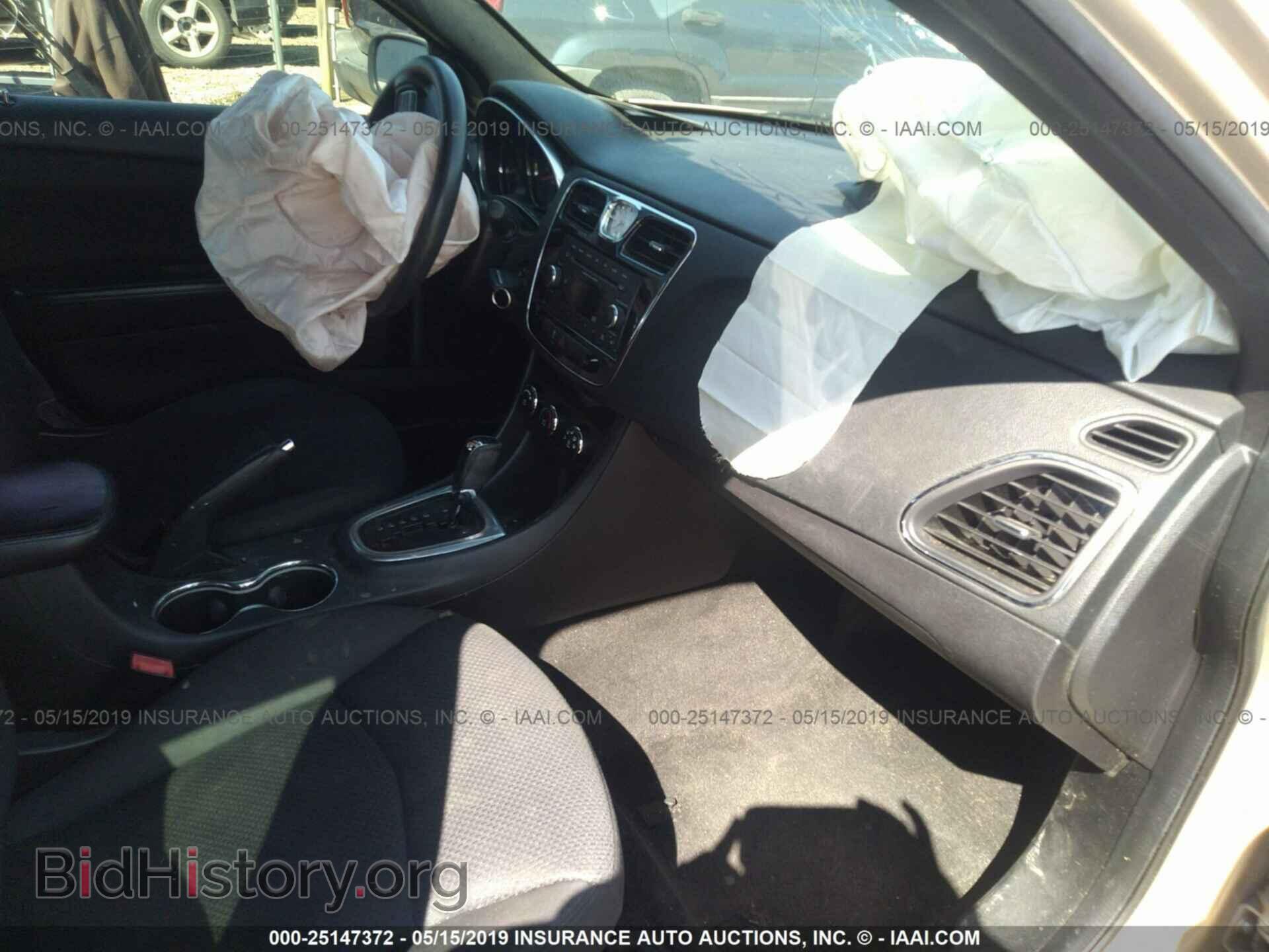 2014 CHRYSLER 200 - VIN: 1C3CCBAB5EN197388 - Фото 5