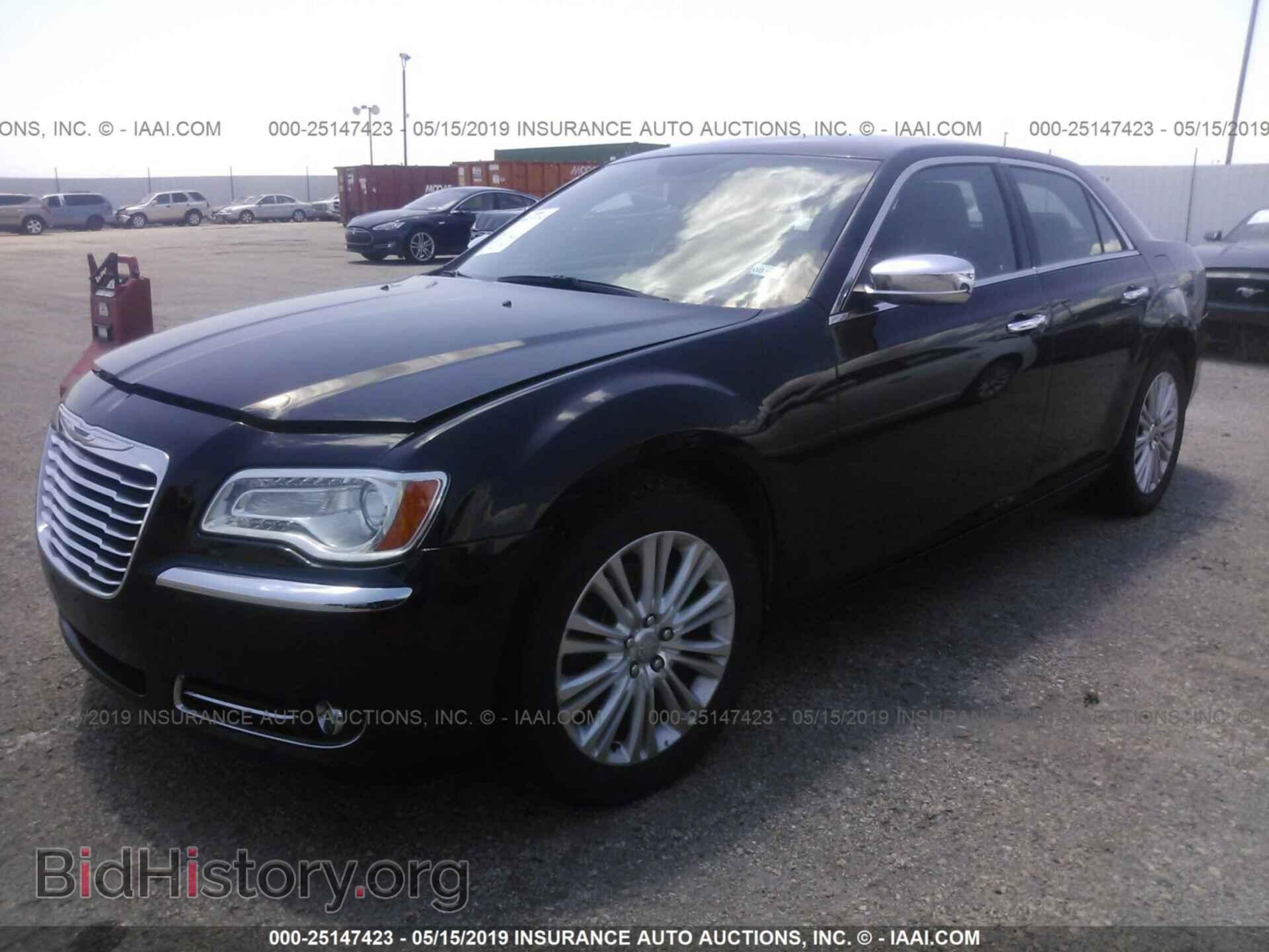 2014 CHRYSLER 300C - VIN: 2C3CCAKG4EH169966 - Фото 2