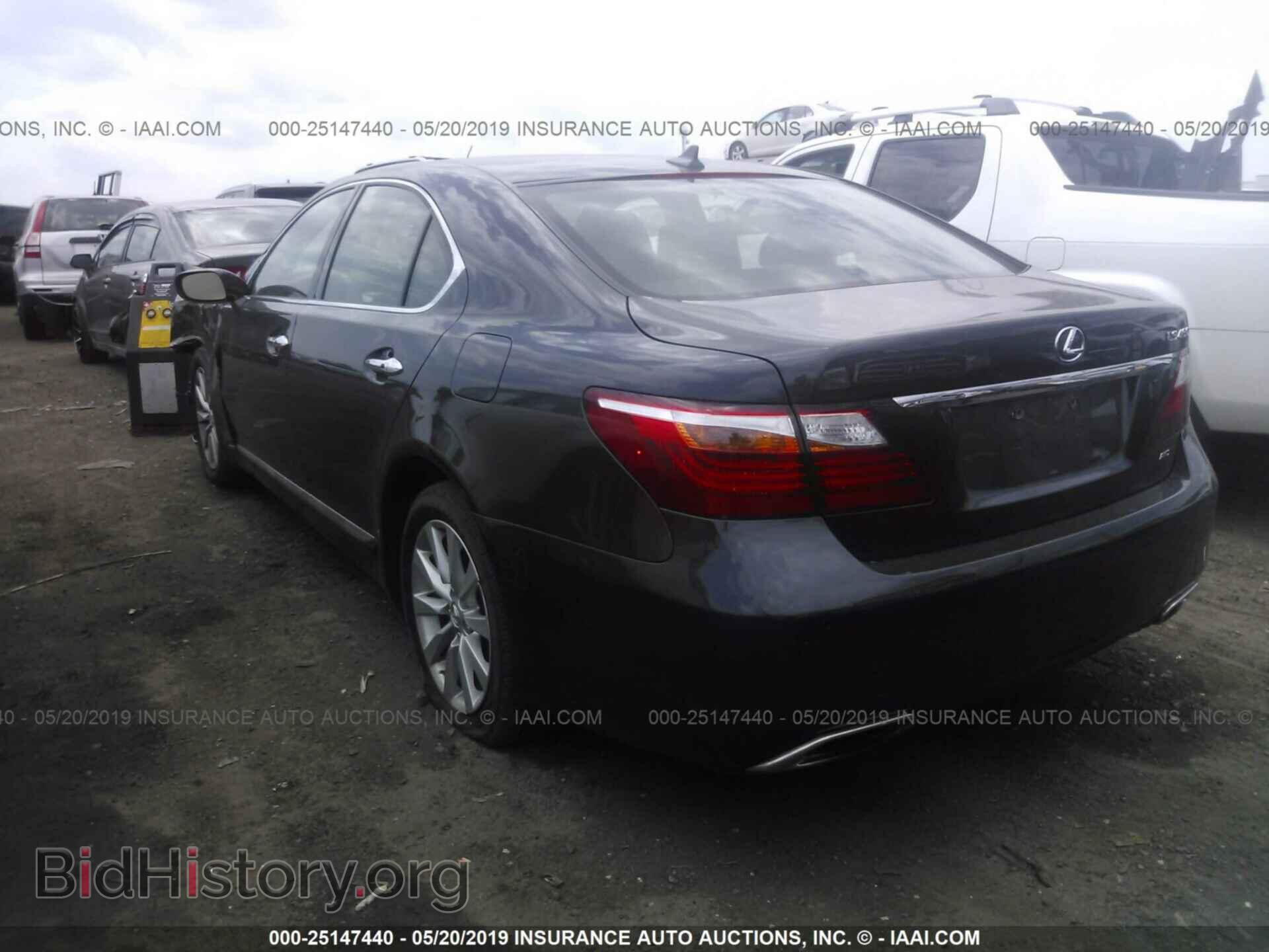 2011 LEXUS LS - VIN: JTHCL5EF2B5009639 - Фото 3