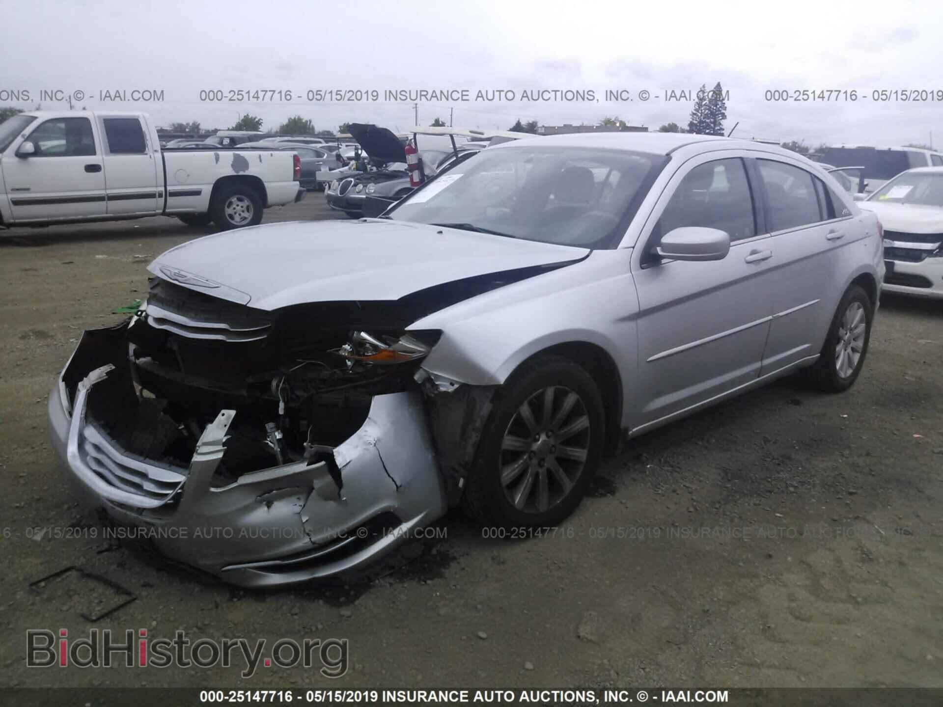 2012 CHRYSLER 200 - VIN: 1C3CCBBB0CN208096 - Фото 2