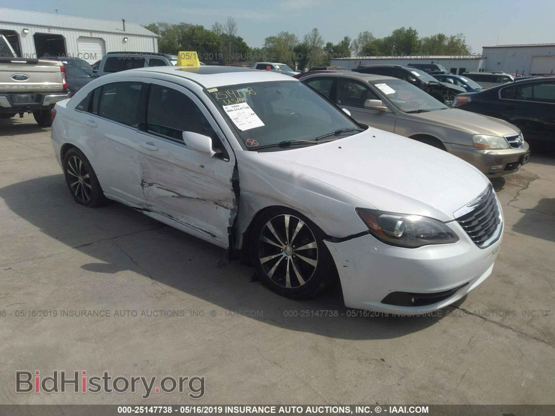 Photo 1C3CCBBG0DN737948 - CHRYSLER 200 2013