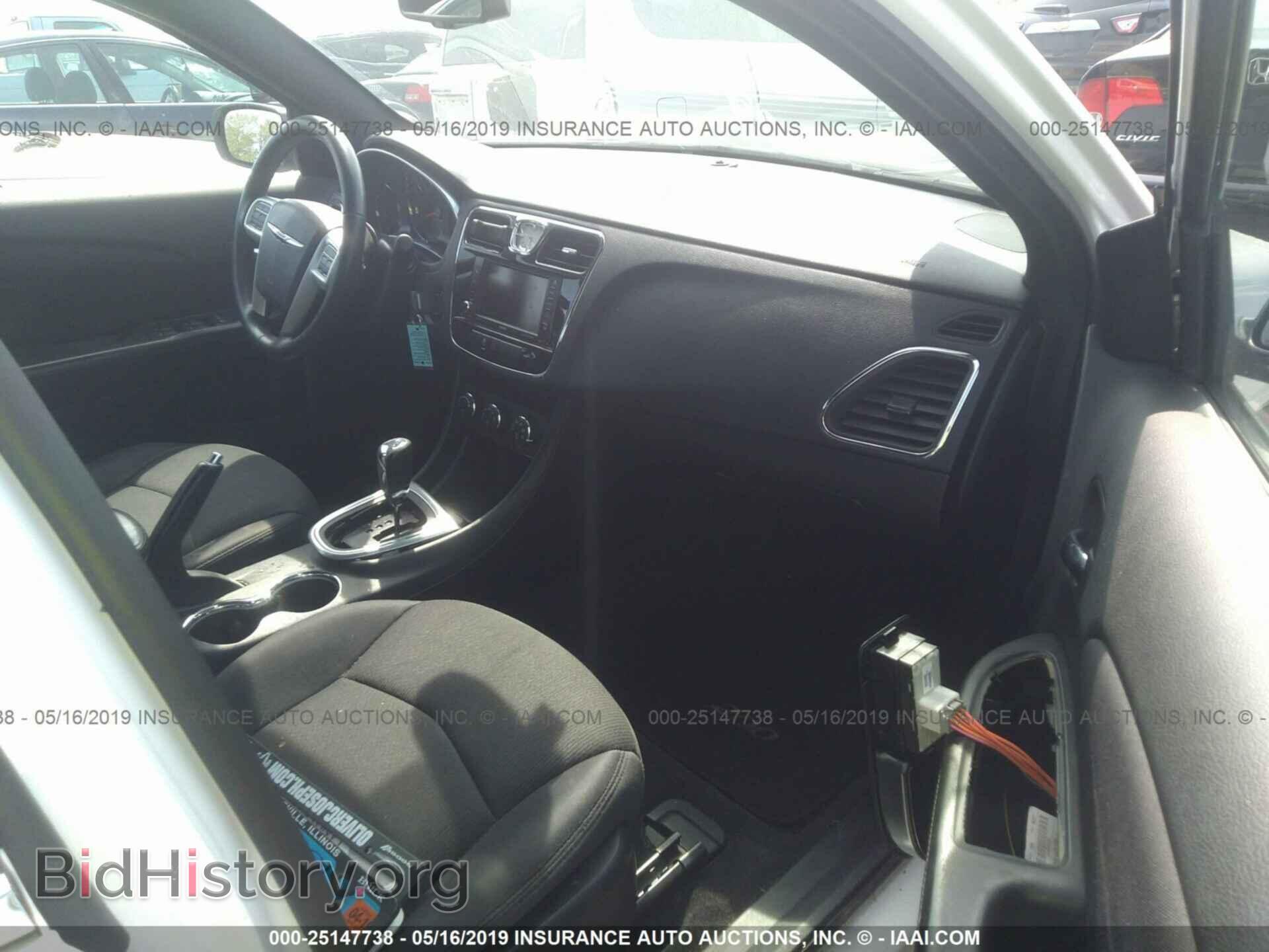 2013 CHRYSLER 200 - VIN: 1C3CCBBG0DN737948 - Фото 5