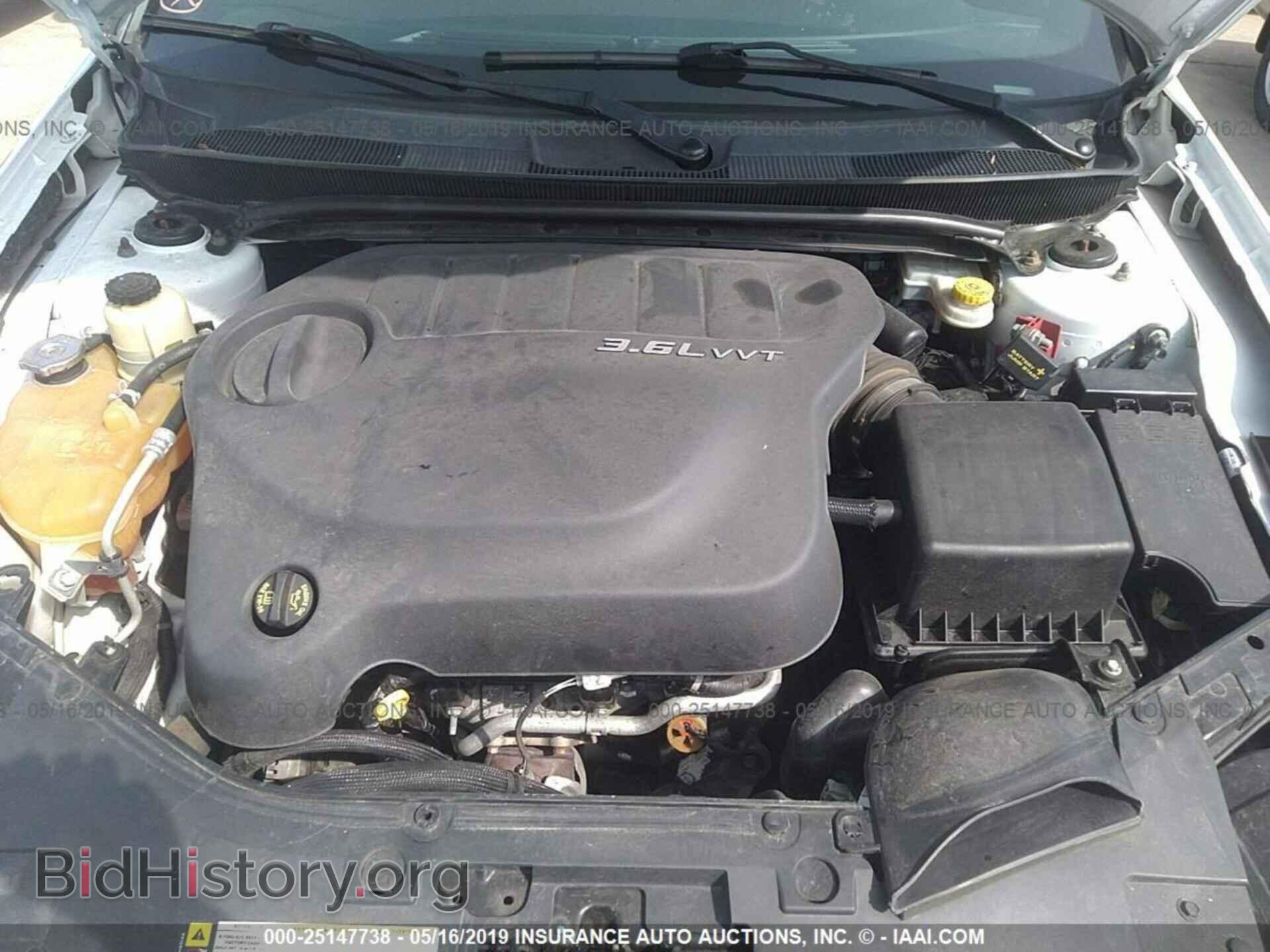 2013 CHRYSLER 200 - VIN: 1C3CCBBG0DN737948 - Фото 10