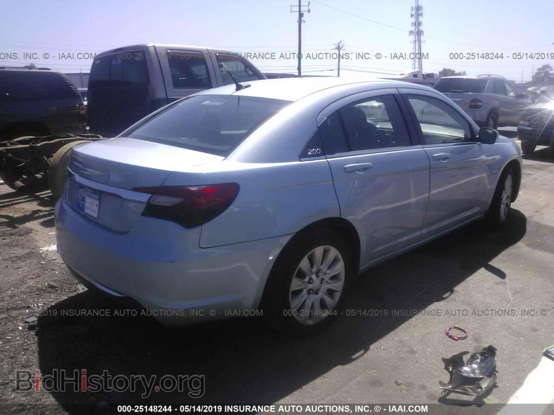 2012 CHRYSLER 200 - VIN: 1C3CCBAB7CN152661 - Фото 4