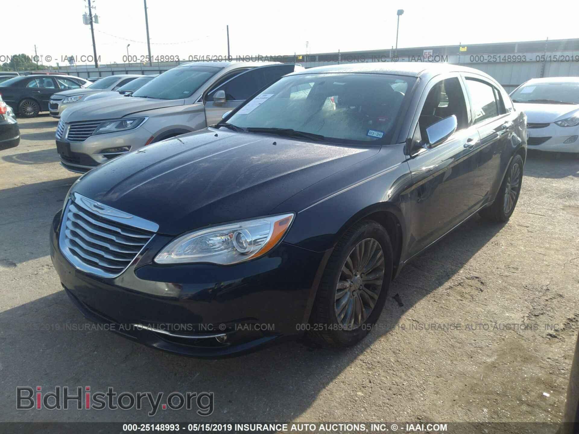 2013 CHRYSLER 200 - VIN: 1C3CCBCG3DN574839 - Photo 2