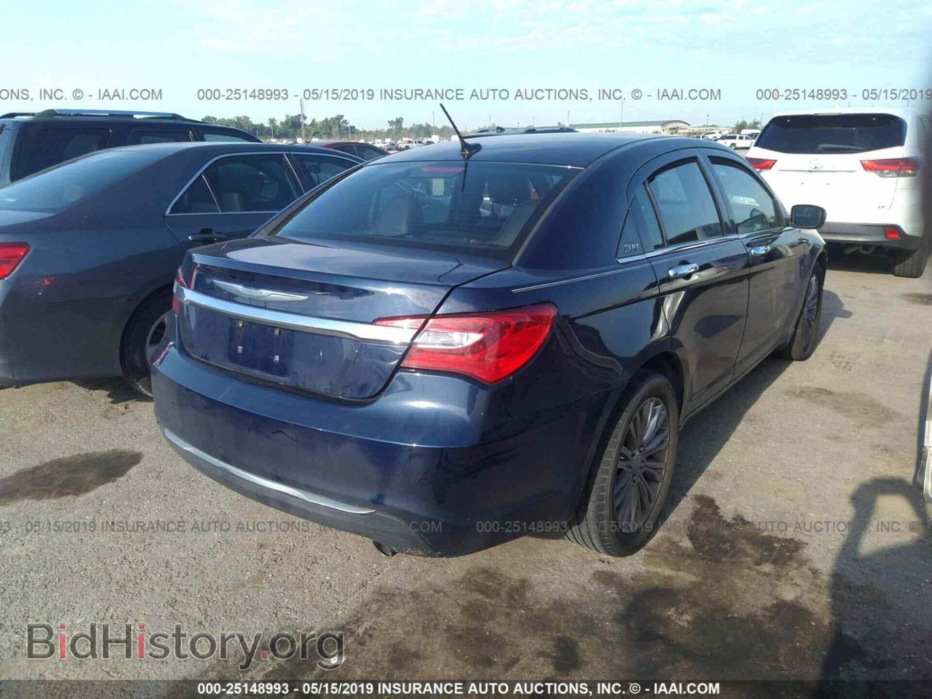 2013 CHRYSLER 200 - VIN: 1C3CCBCG3DN574839 - Photo 4