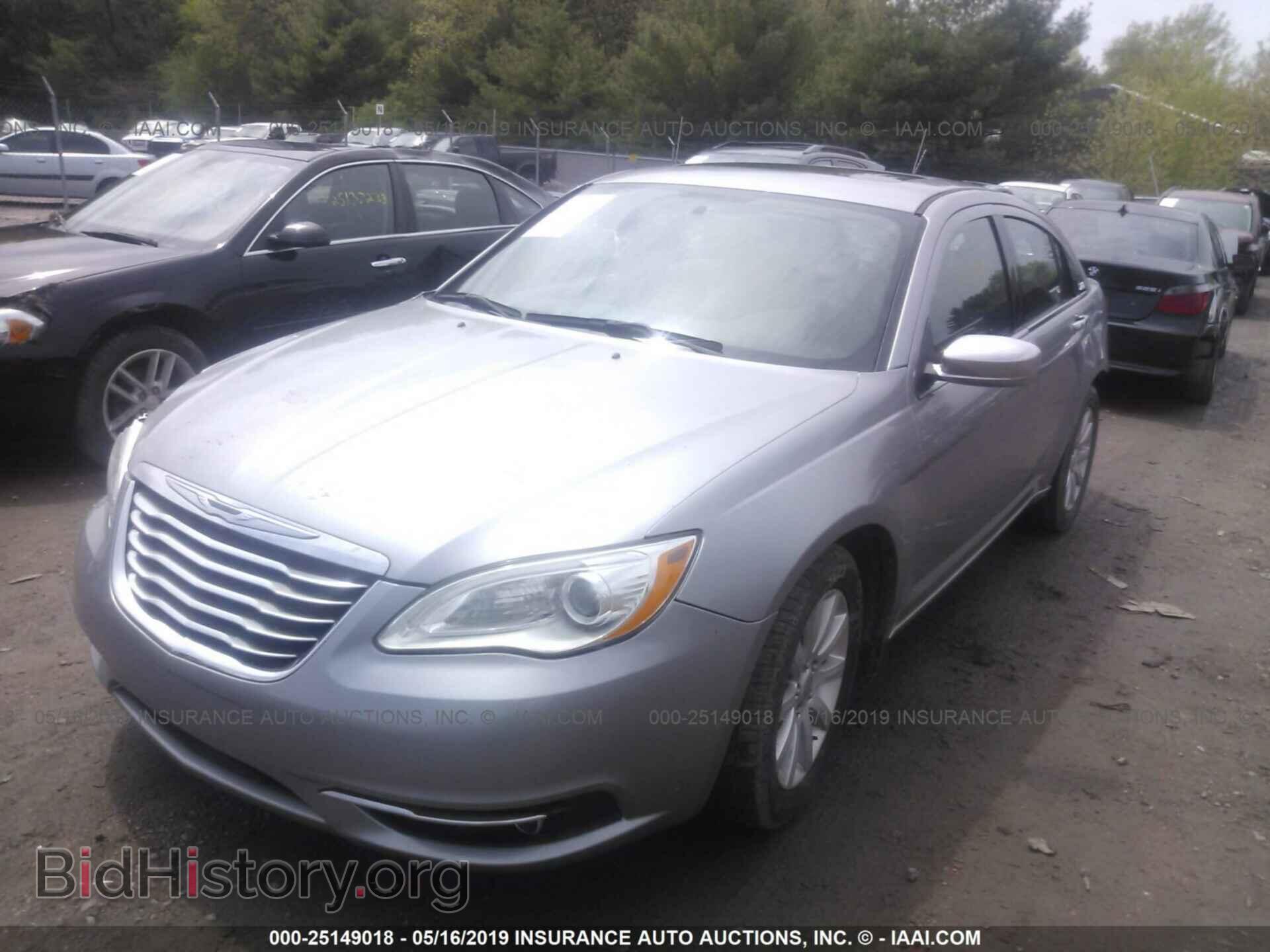 2014 CHRYSLER 200 - VIN: 1C3CCBCG3EN156640 - Фото 2
