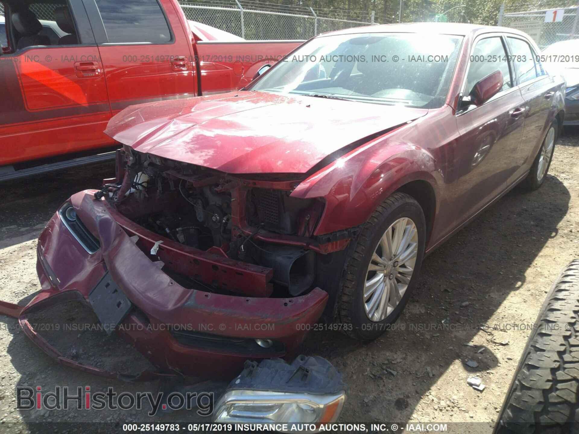 2013 CHRYSLER 300 - VIN: 2C3CCARG6DH553459 - Фото 2