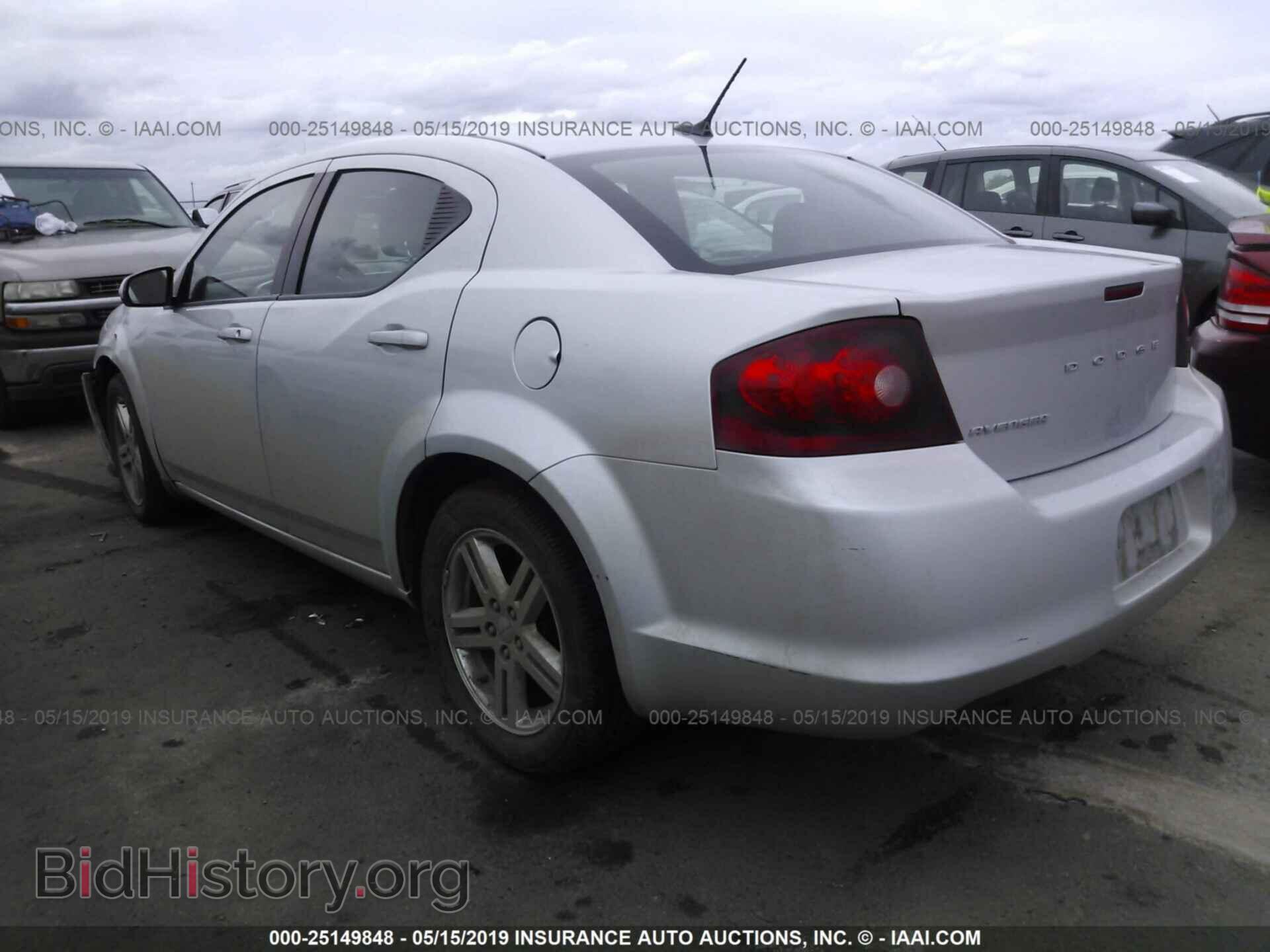 2011 DODGE AVENGER - VIN: 1B3BD1FB1BN579518 - Фото 3