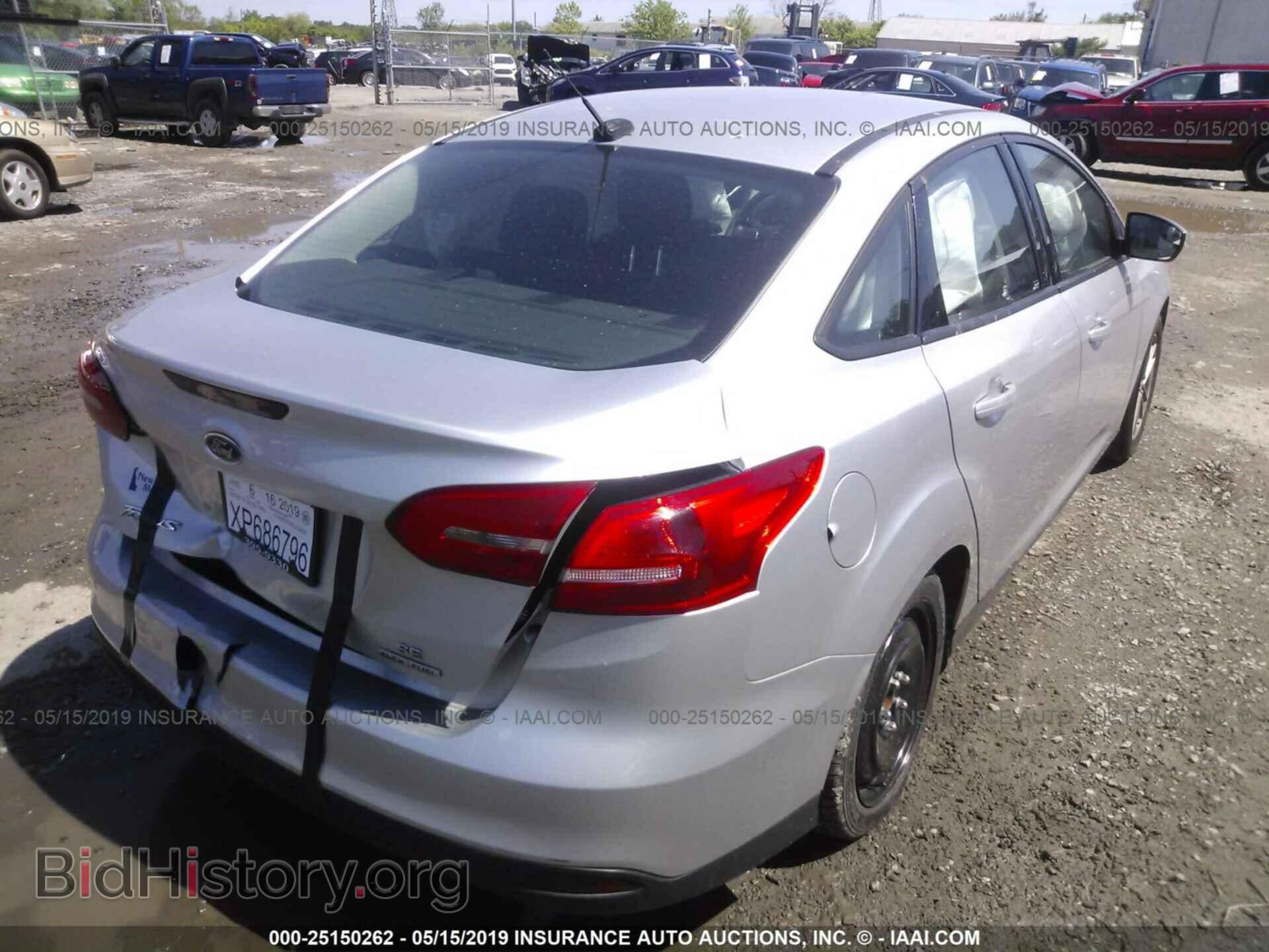 2016 FORD FOCUS - VIN: 1FADP3F2XGL230876 - Photo 4