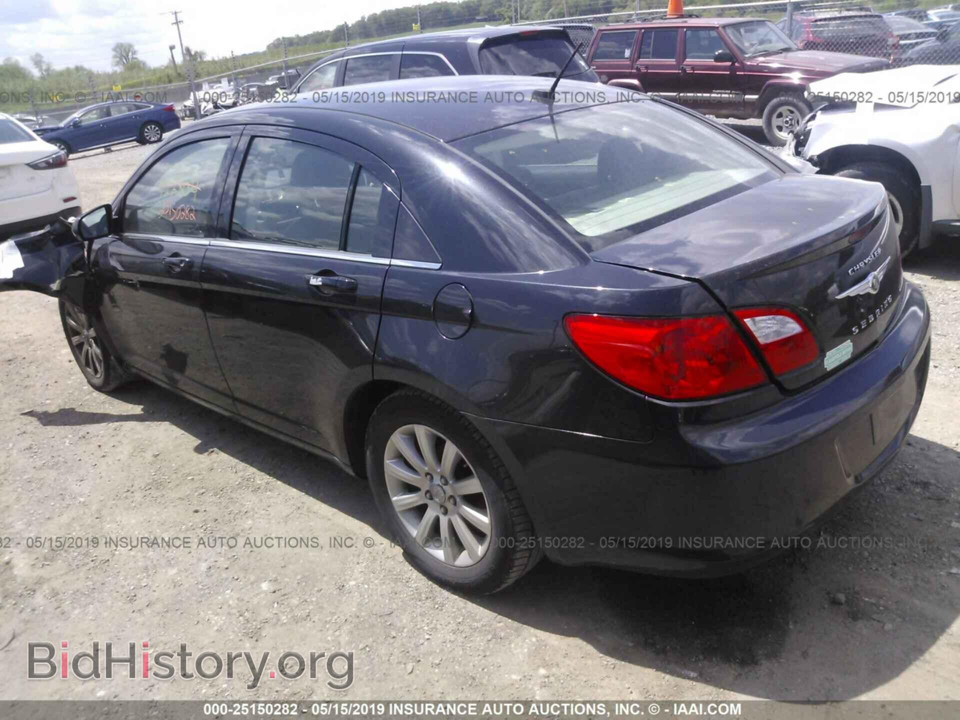 2010 CHRYSLER SEBRING - VIN: 1C3CC5FB2AN140442 - Фото 3