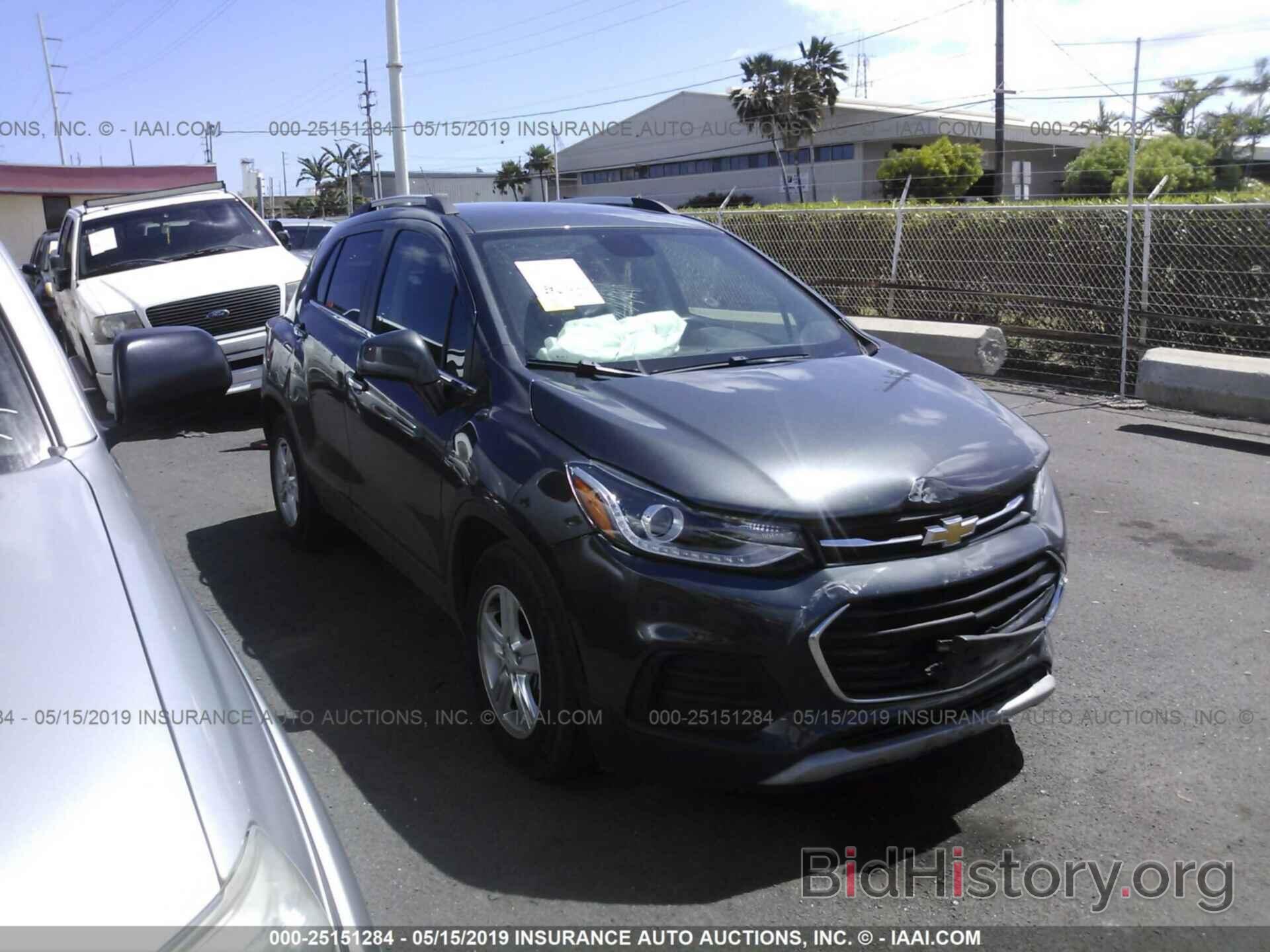 Photo KL7CJLSB3JB692283 - CHEVROLET TRAX 2018