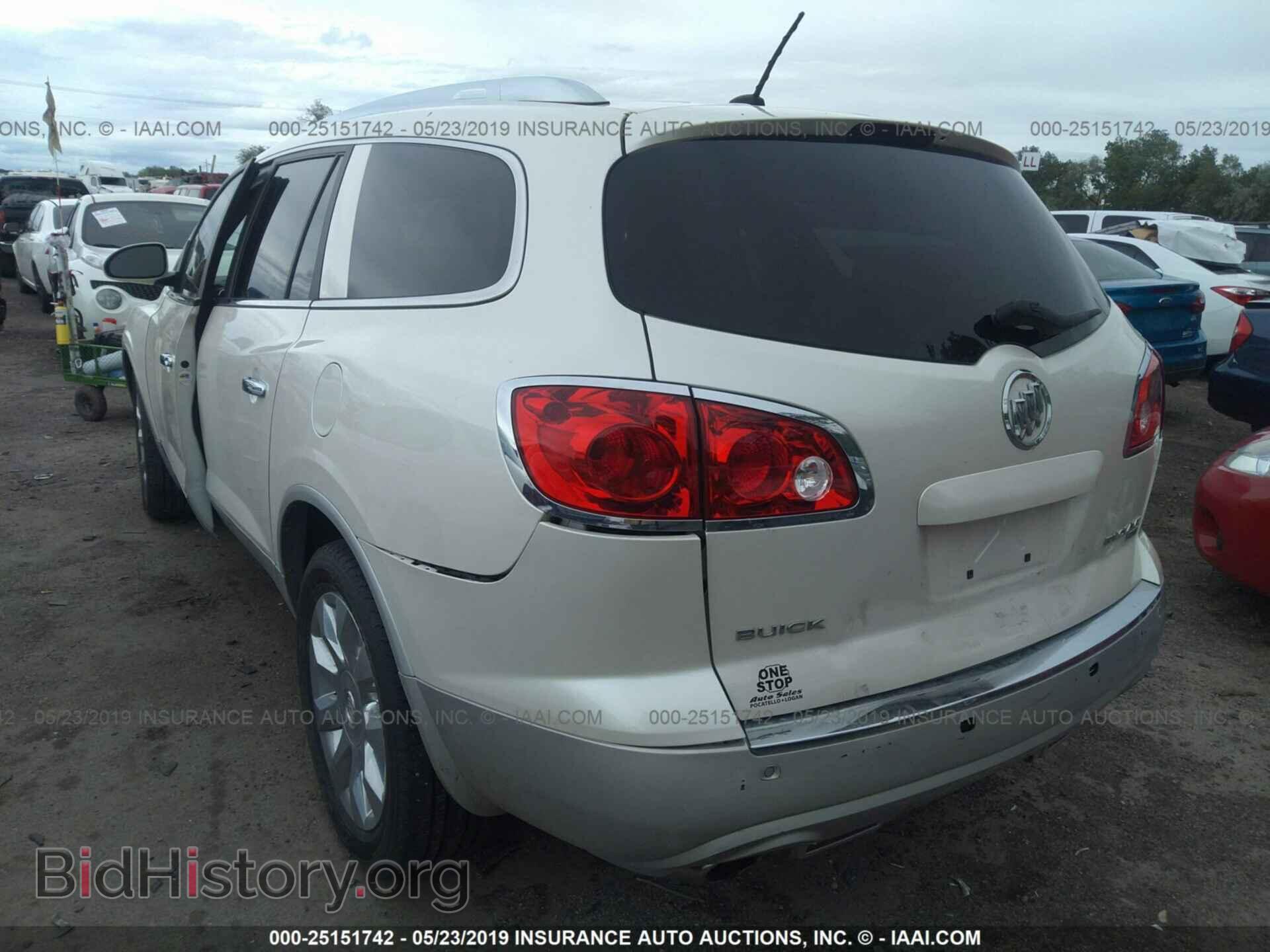 2011 BUICK ENCLAVE - VIN: 5GAKRCED9BJ412802 - Фото 3