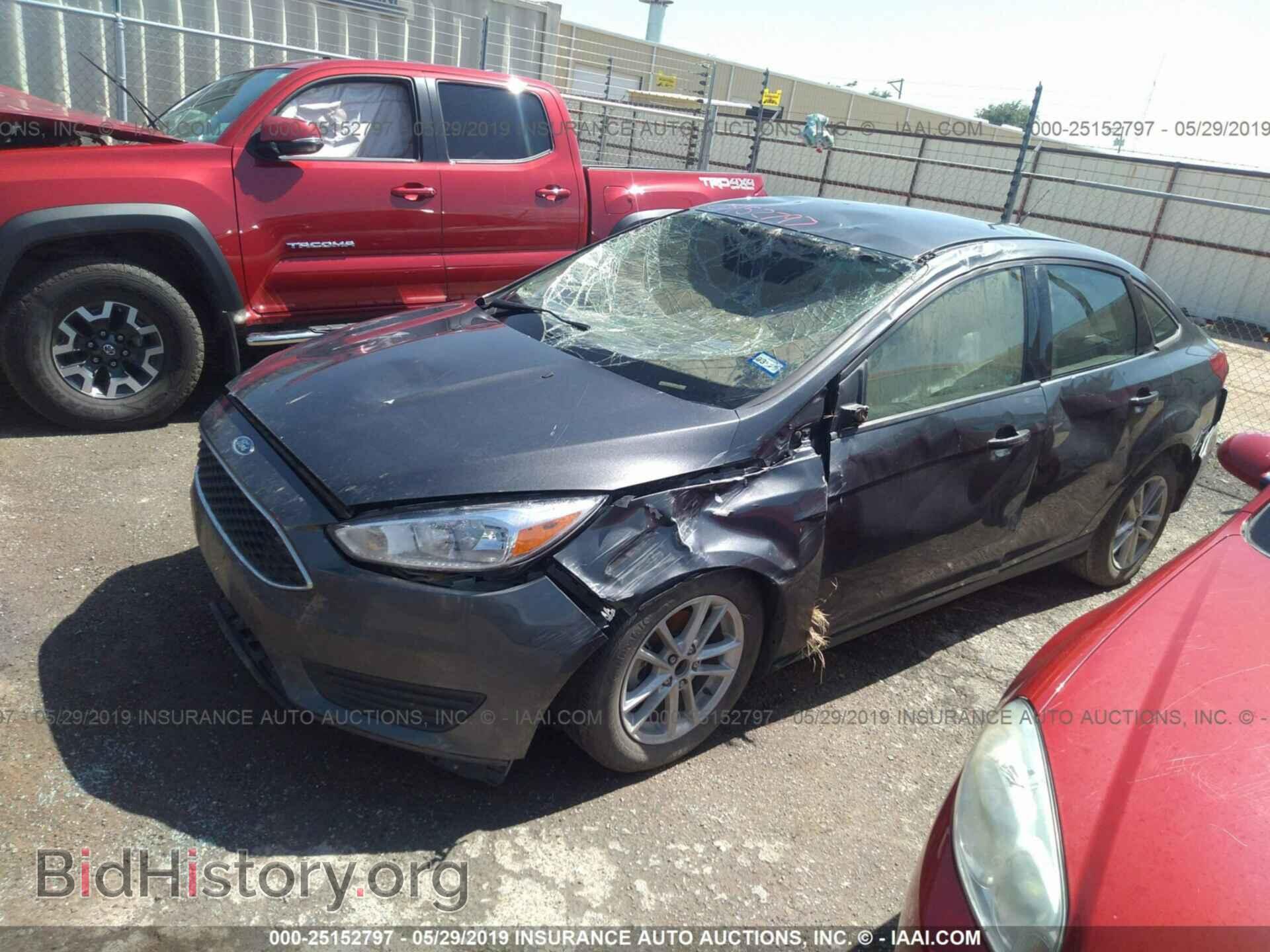 2017 FORD FOCUS - VIN: 1FADP3F2XHL254175 - Фото 2