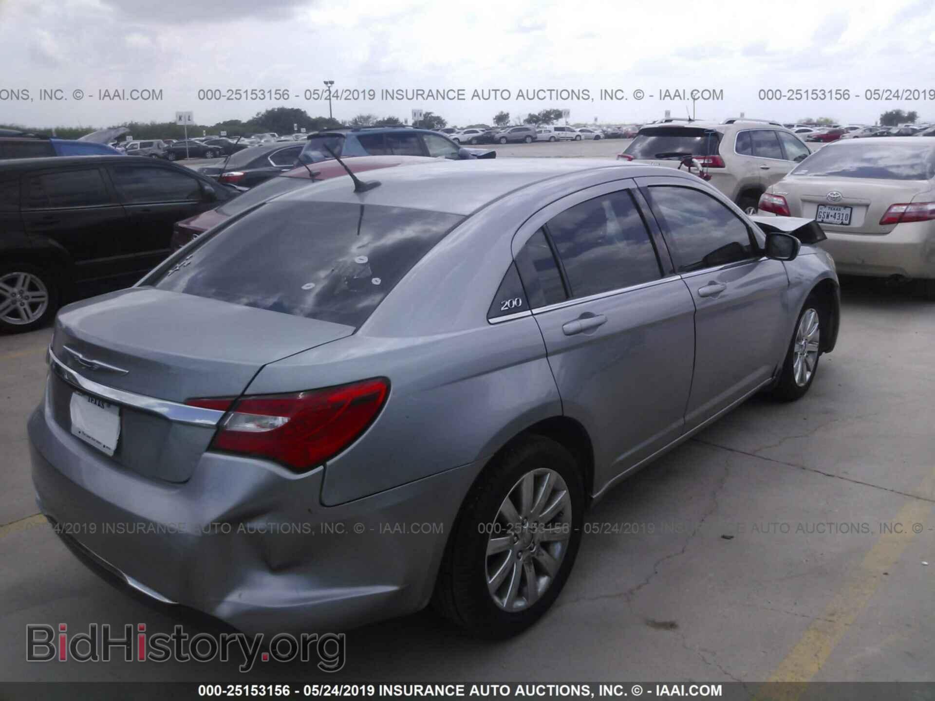 2013 CHRYSLER 200 - VIN: 1C3CCBBB8DN597877 - Фото 4