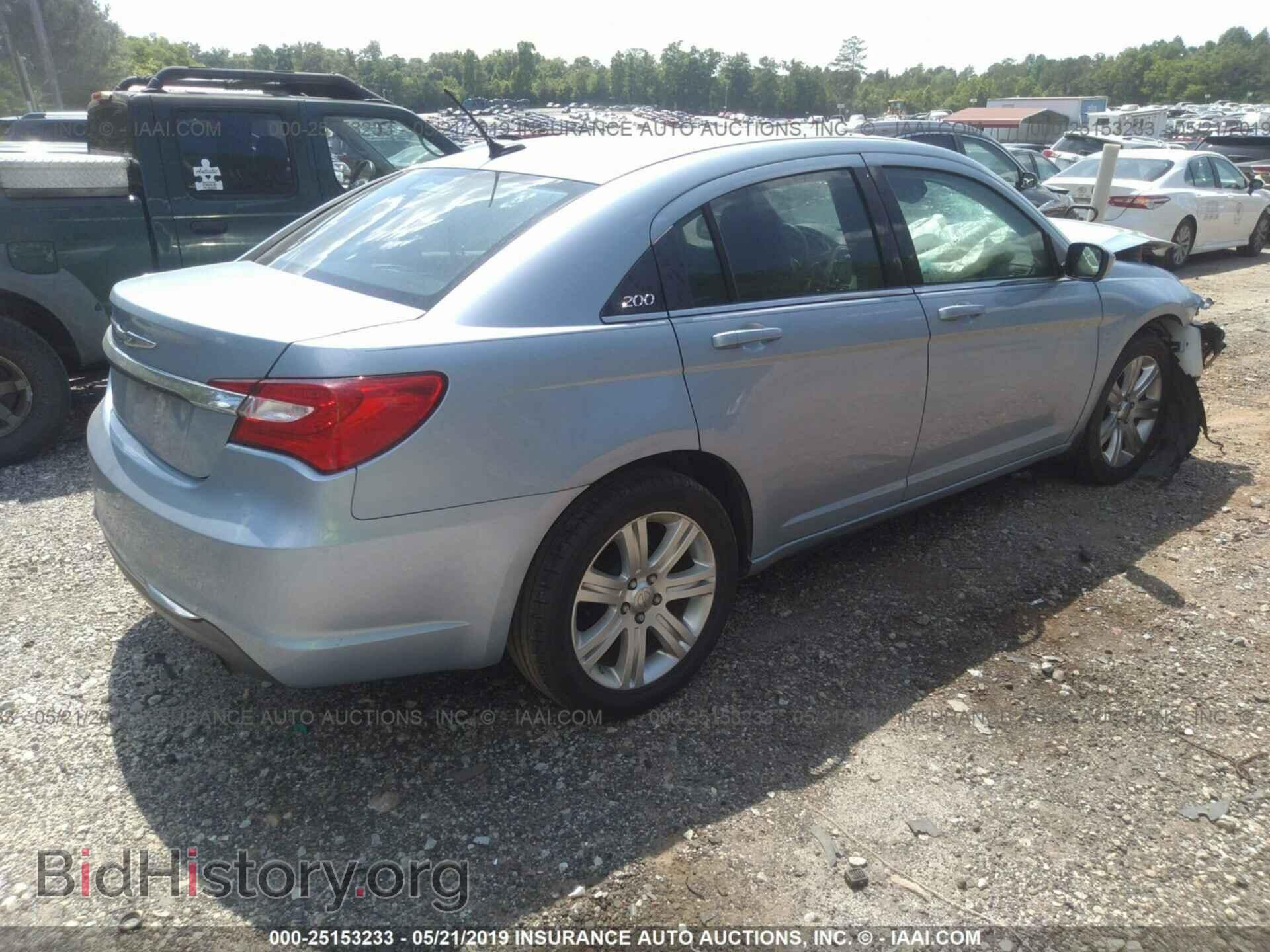 2013 CHRYSLER 200 - VIN: 1C3CCBBB5DN573830 - Фото 4