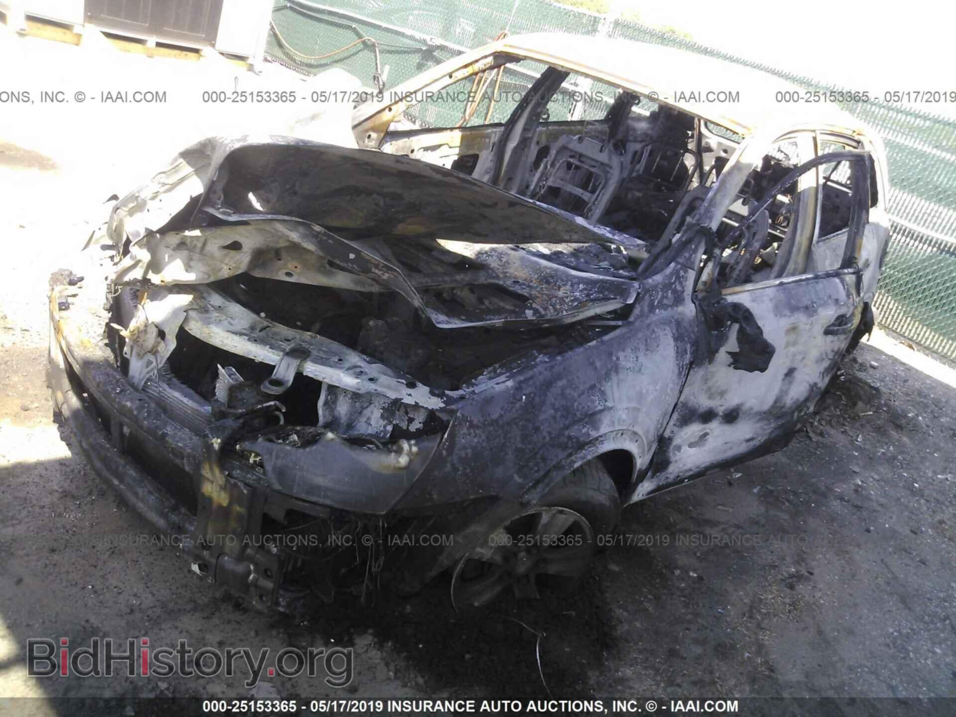 2008 SATURN VUE - VIN: 3GSCL33P68S570902 - Фото 2