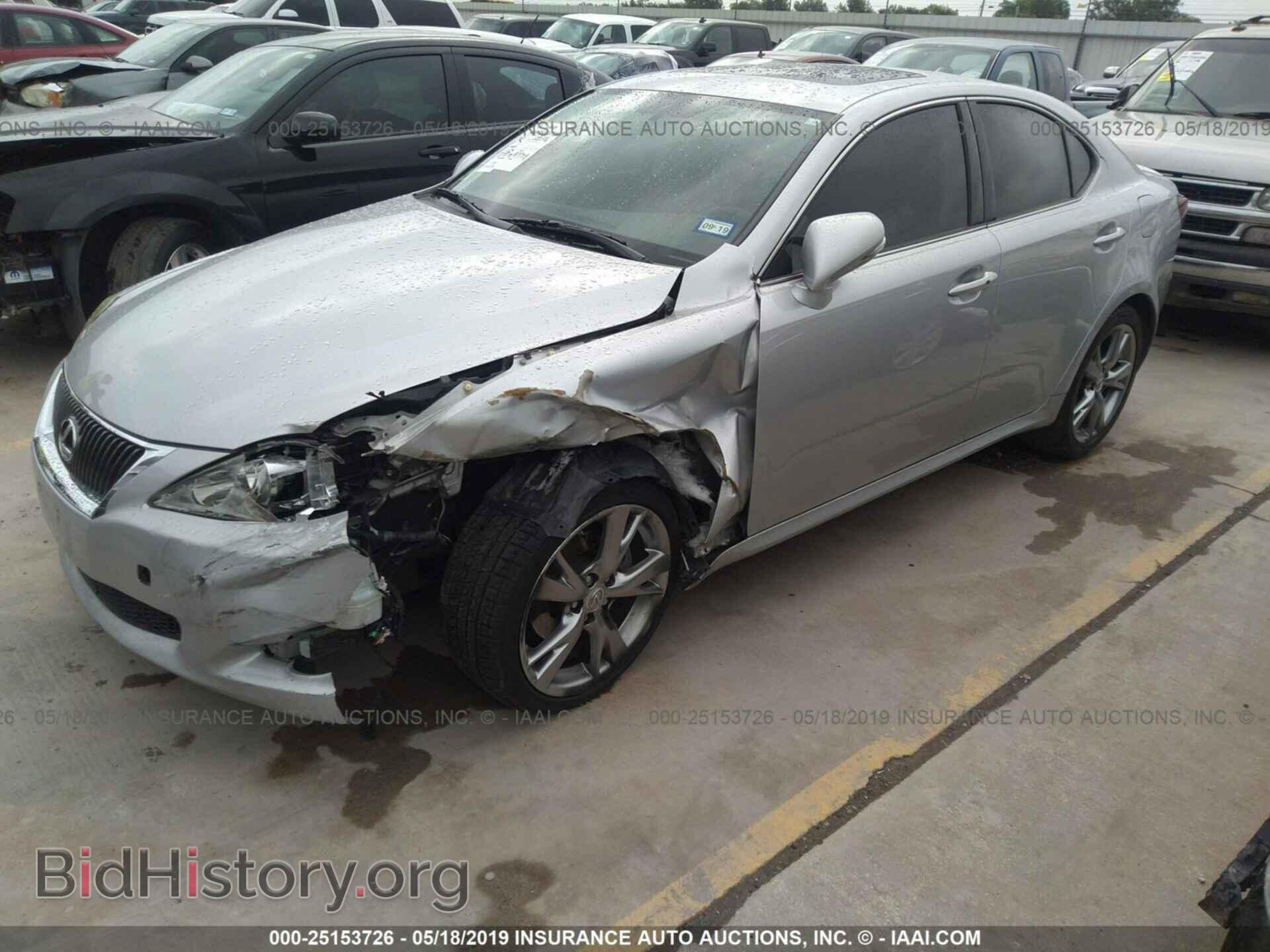2010 LEXUS IS - VIN: JTHBF5C2XA5111997 - Photo 2