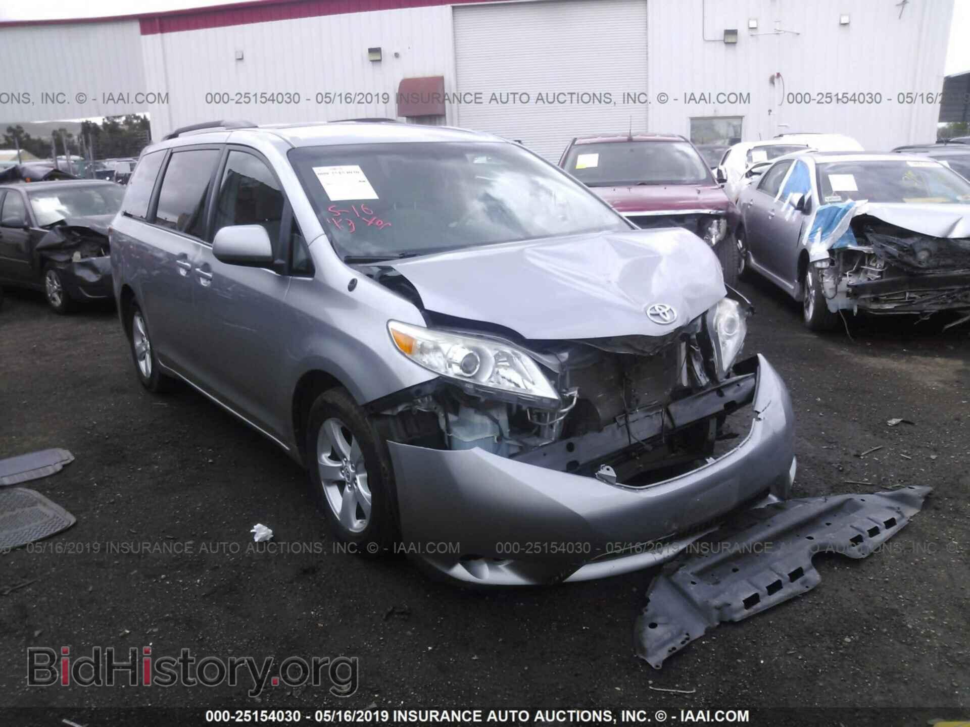 Photo 5TDKK3DC9CS253196 - TOYOTA SIENNA 2012