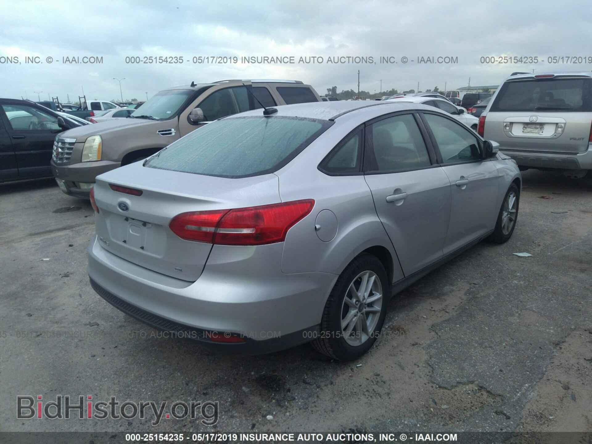 2017 FORD FOCUS - VIN: 1FADP3F2XHL224075 - Photo 4