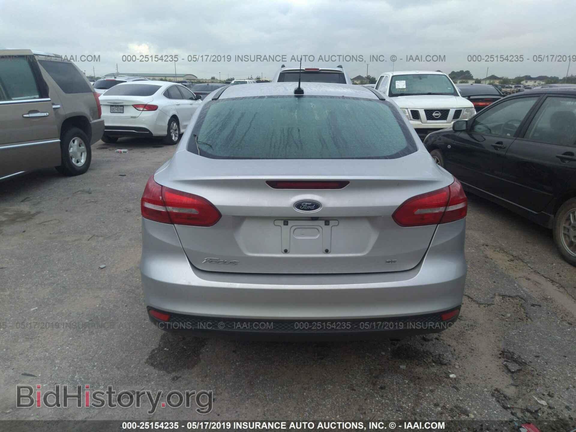 2017 FORD FOCUS - VIN: 1FADP3F2XHL224075 - Photo 6