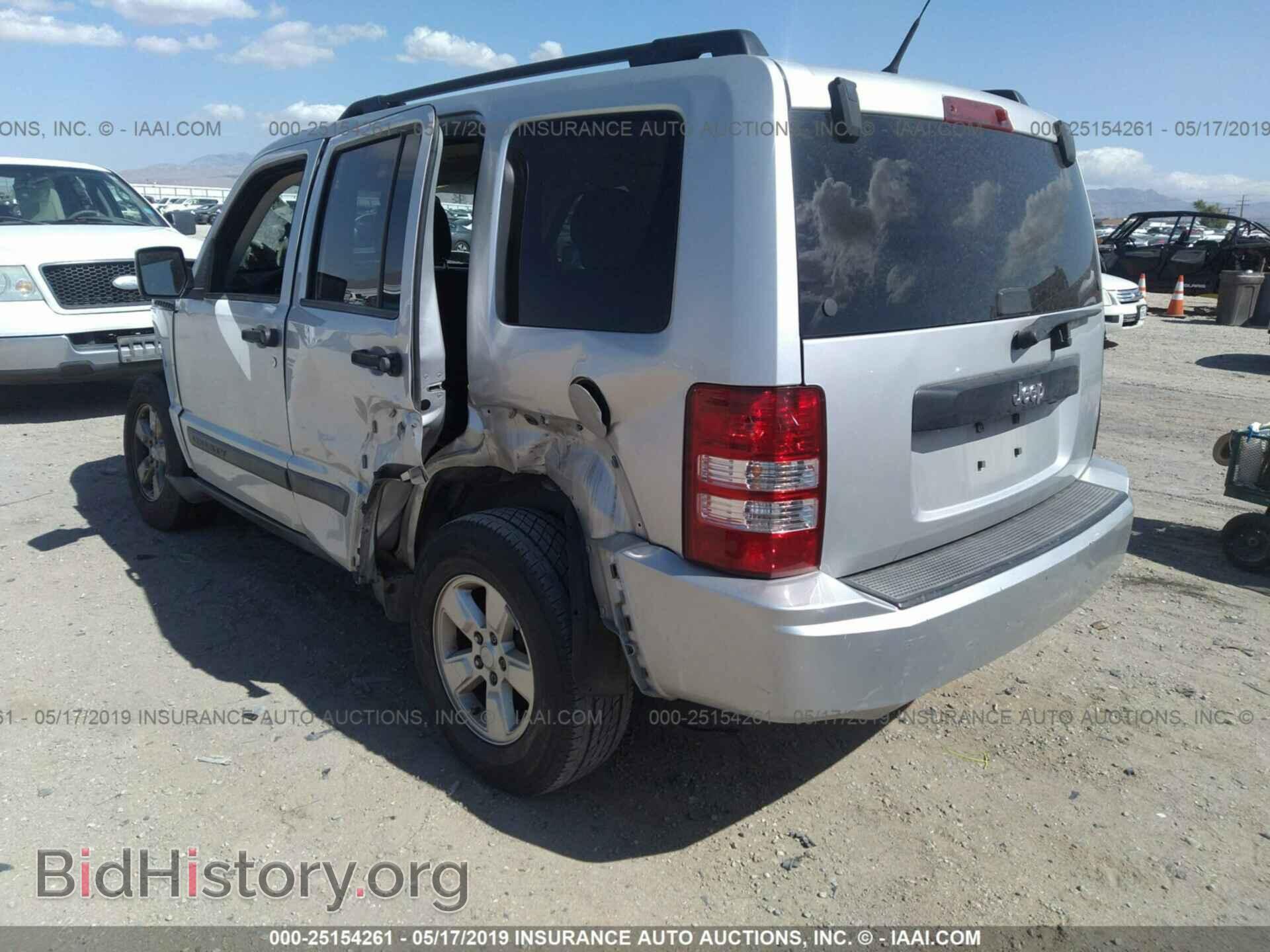 2011 JEEP LIBERTY - VIN: 1J4PP2GK8BW521703 - Фото 3