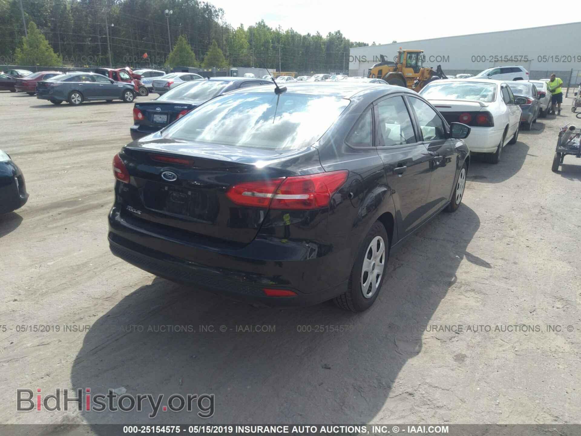 2017 FORD FOCUS - VIN: 1FADP3E24HL256411 - Photo 4