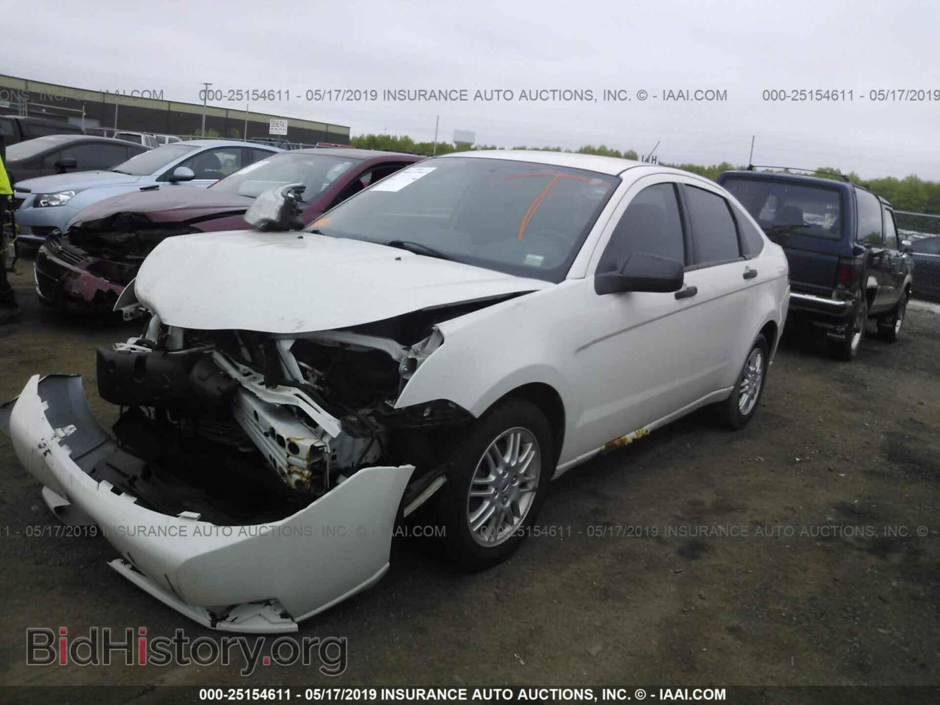 2011 FORD FOCUS - VIN: 1FAHP3FN7BW161499 - Фото 2
