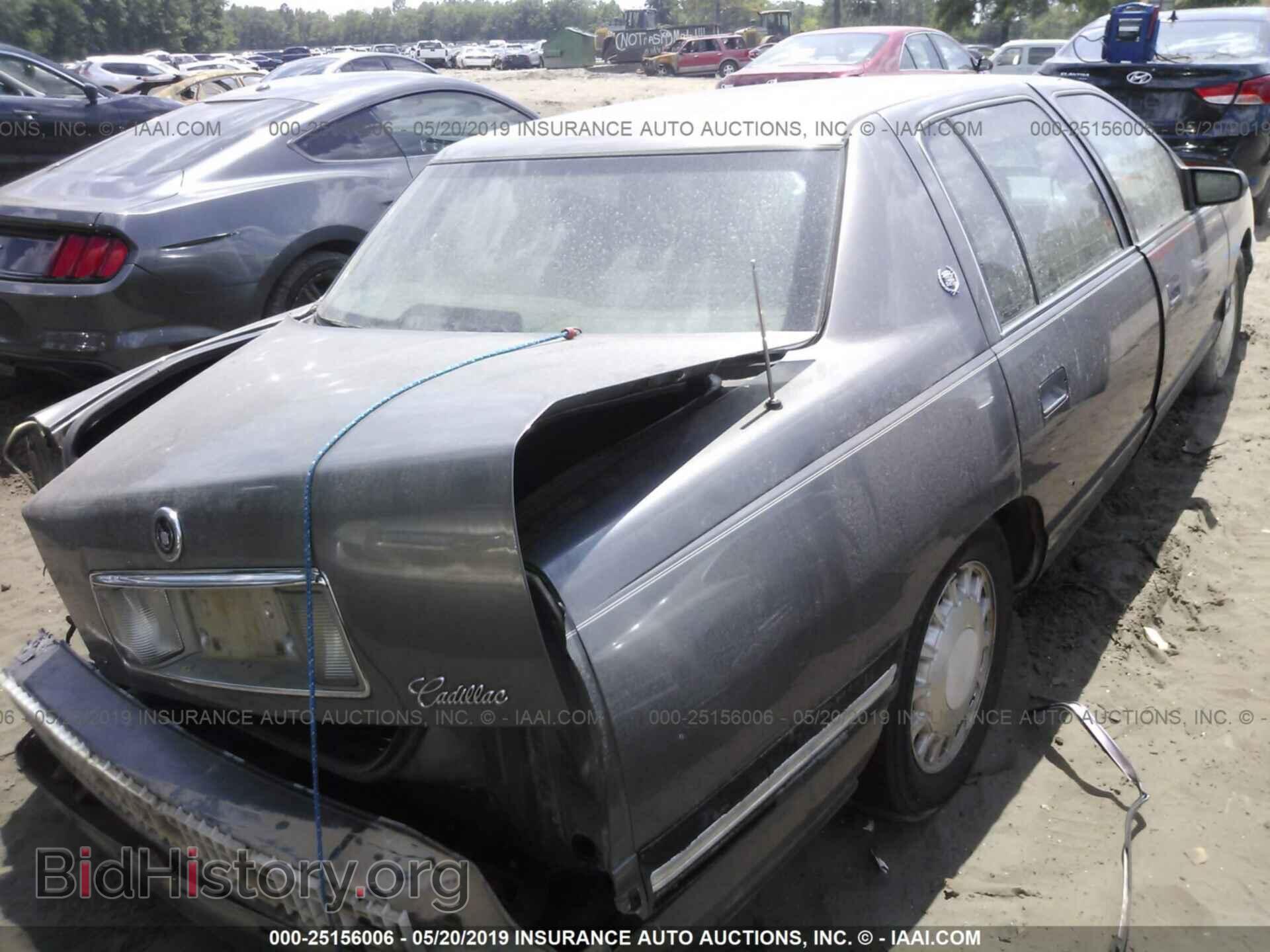 1998 CADILLAC DEVILLE - VIN: 1G6KD54Y8WU704672 - Photo 4
