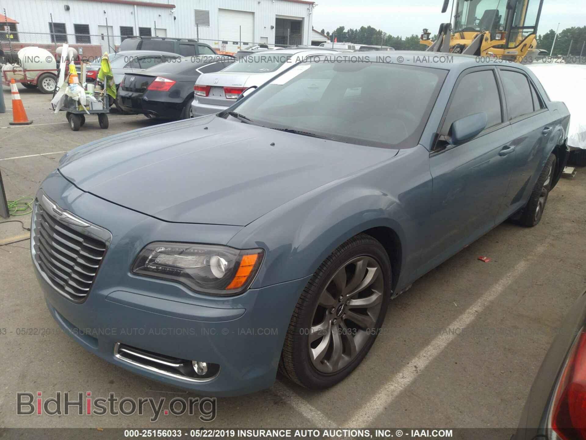 2014 CHRYSLER 300 - VIN: 2C3CCABG1EH286453 - Фото 2