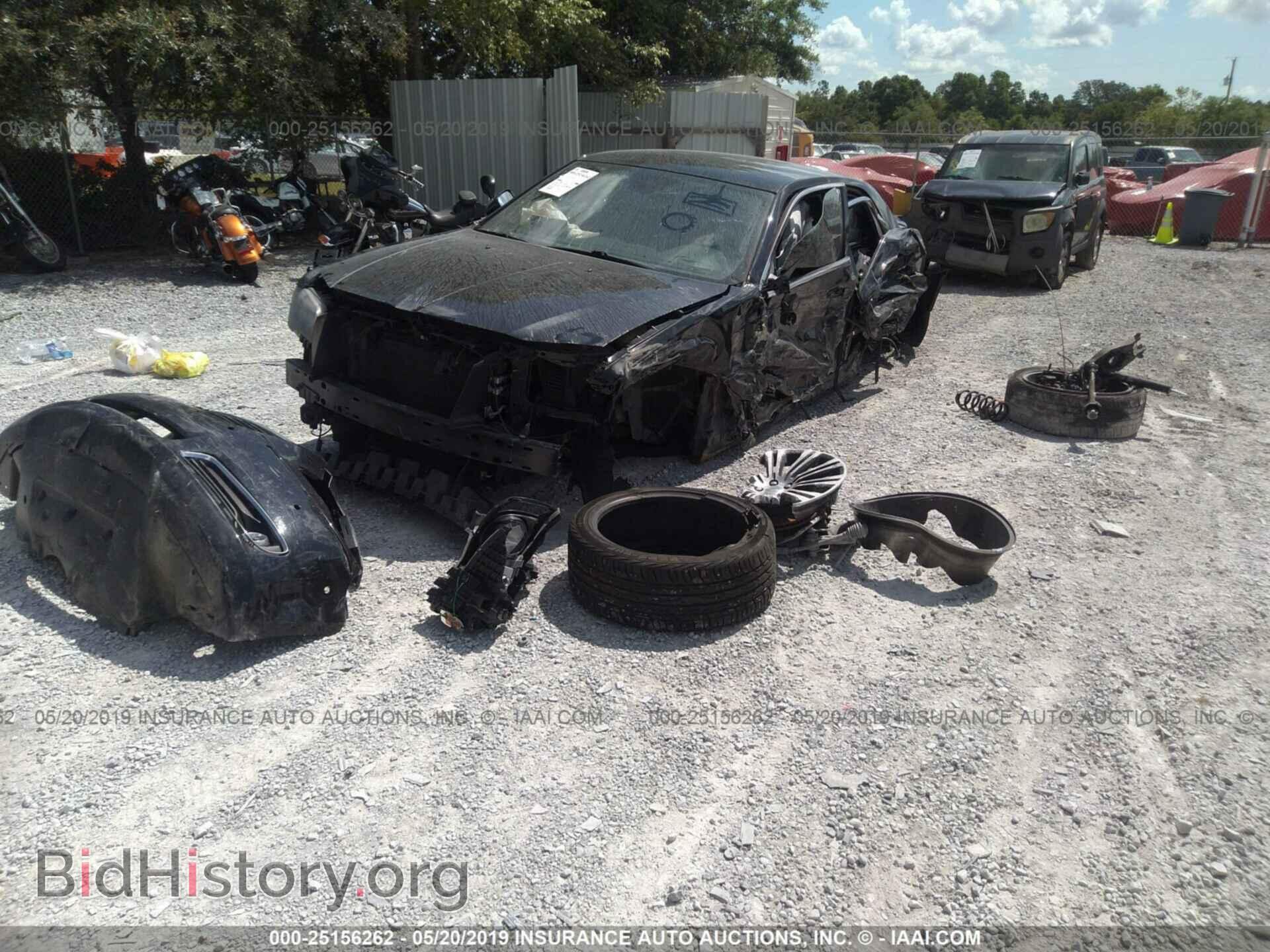 2013 CHRYSLER 300 - VIN: 2C3CCABGXDH517008 - Фото 2